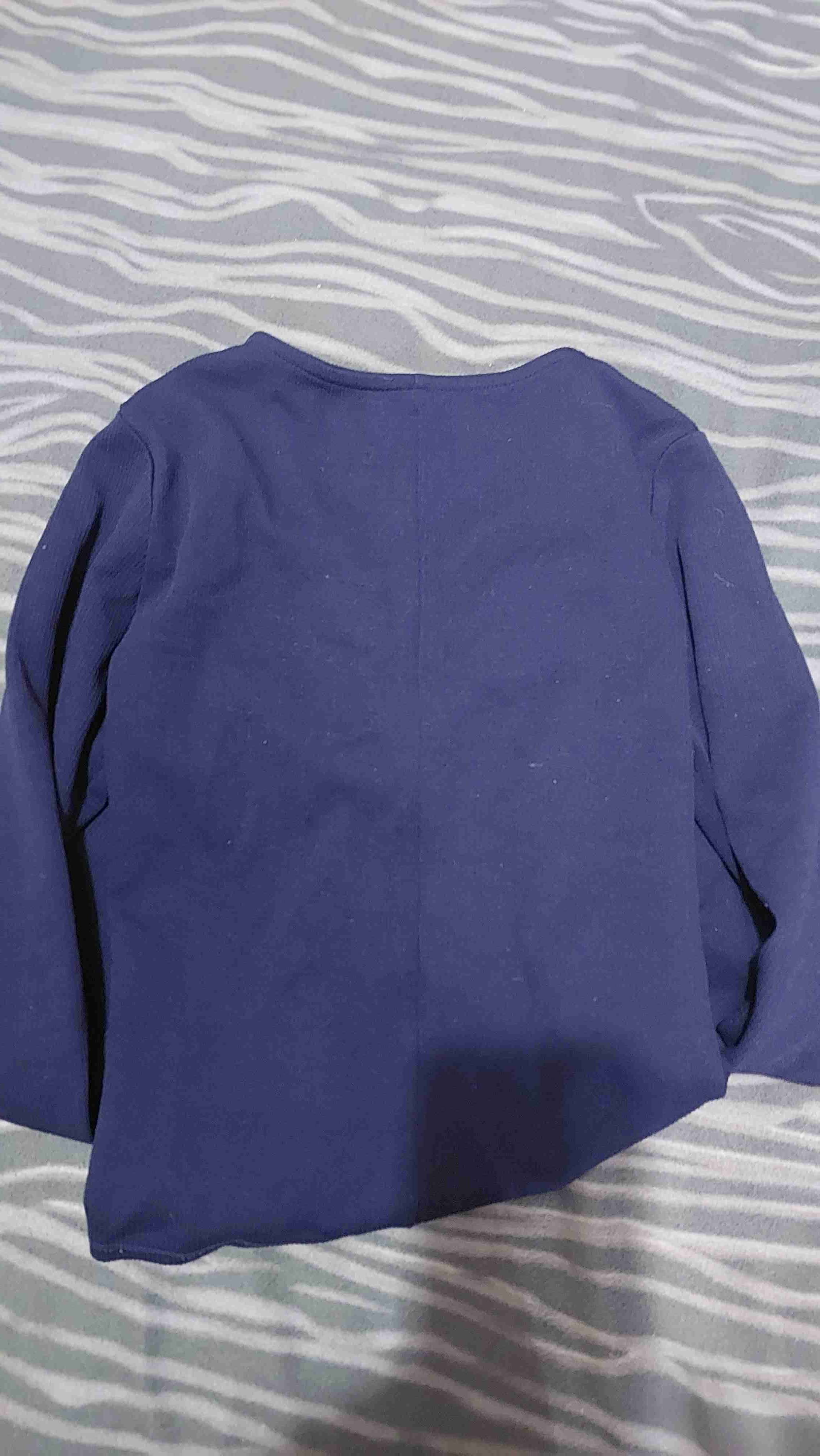 Polera azul con cordones - 2