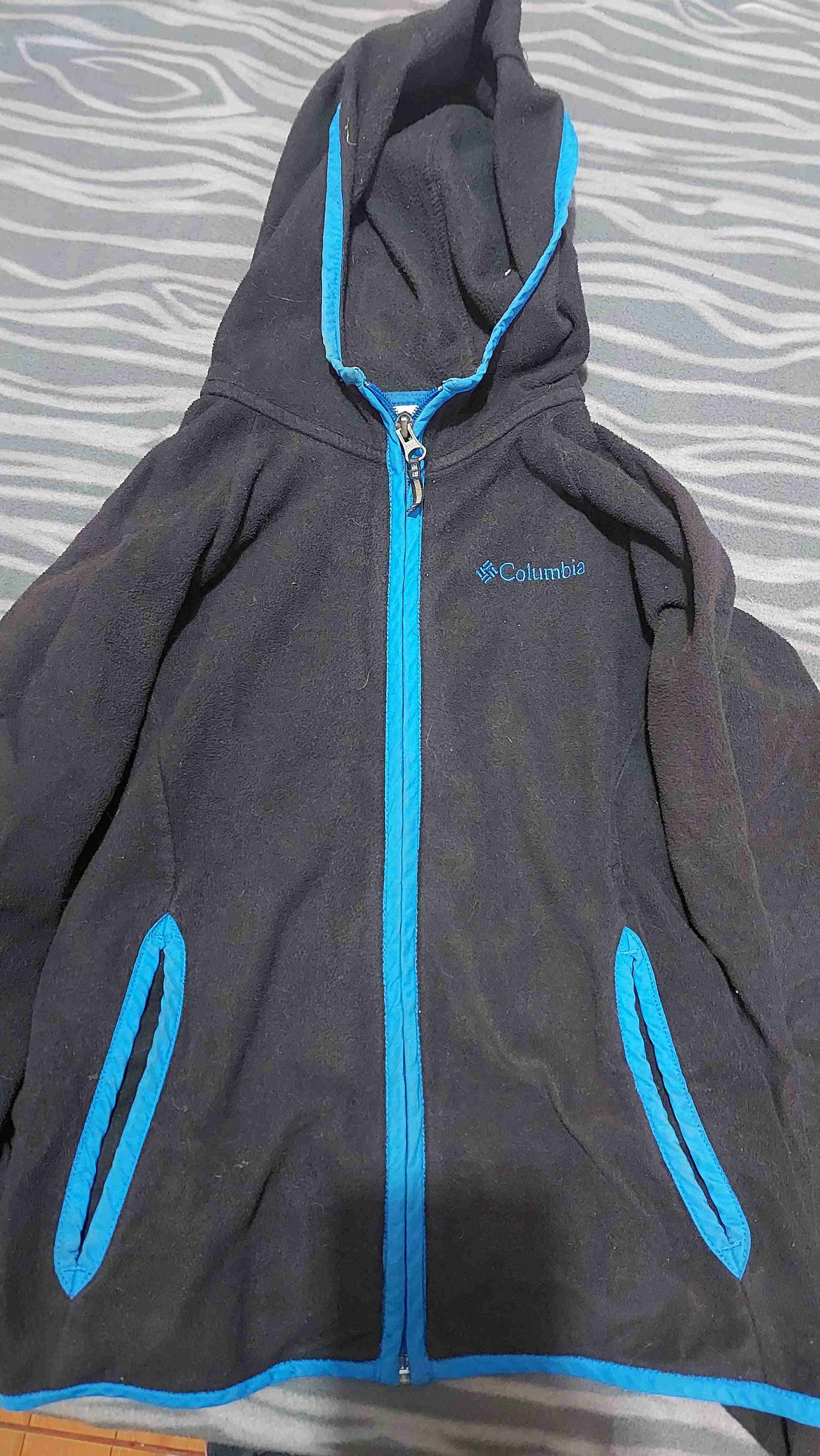 Polerón Columbia negro con azul - 1