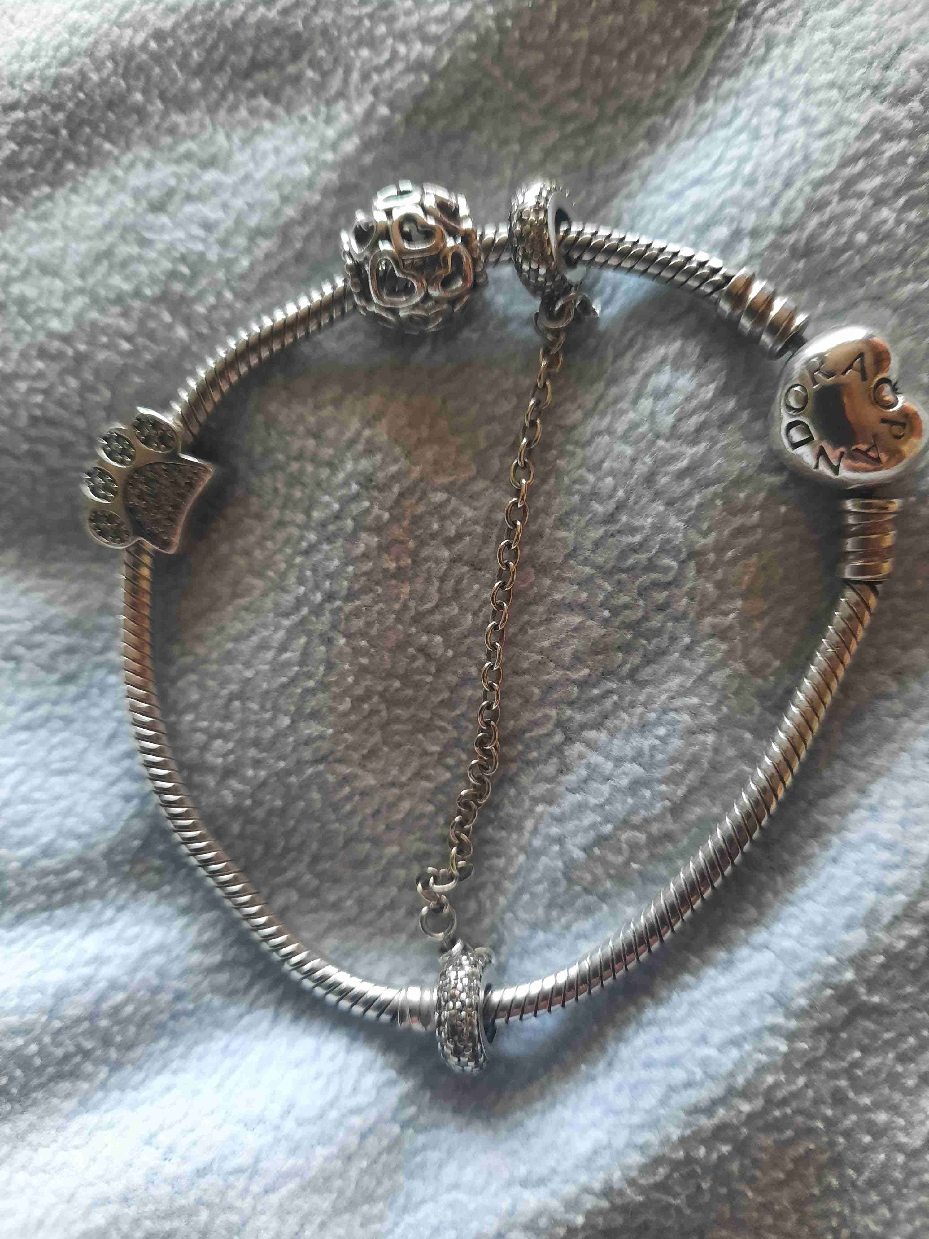 Pulsera de plata con dijes - miniatura 2