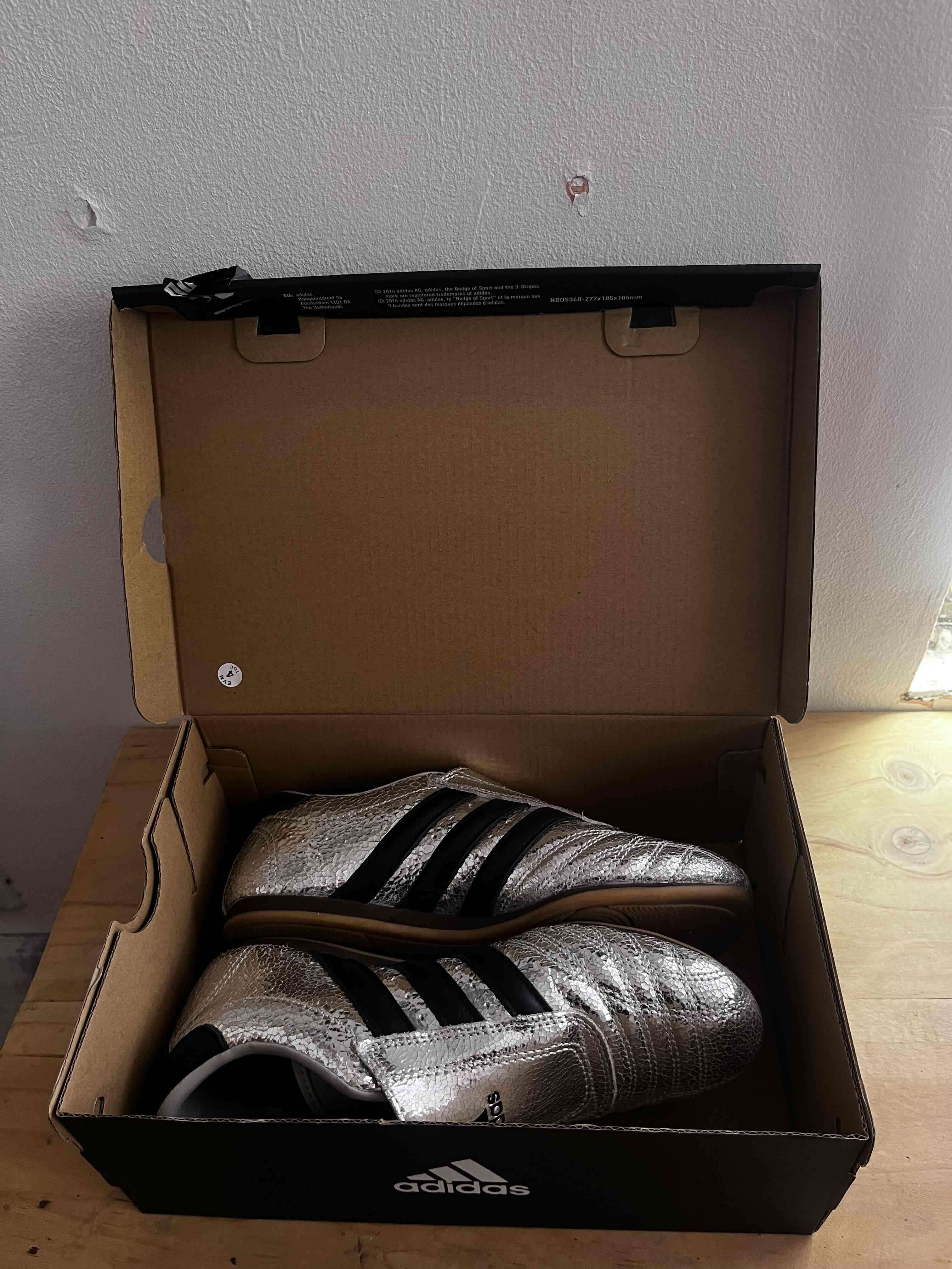 Zapatillas plateadas Adidas taekowondo - miniatura 4