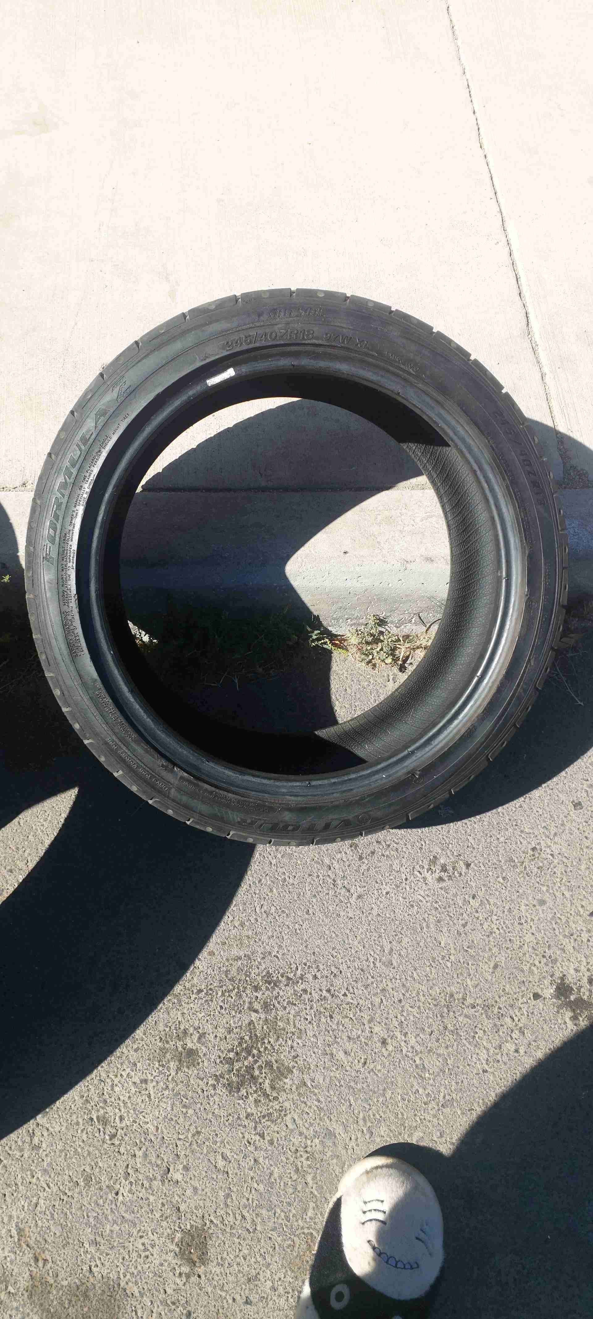Neumáticos usados 245/40ZR18 - miniatura 3