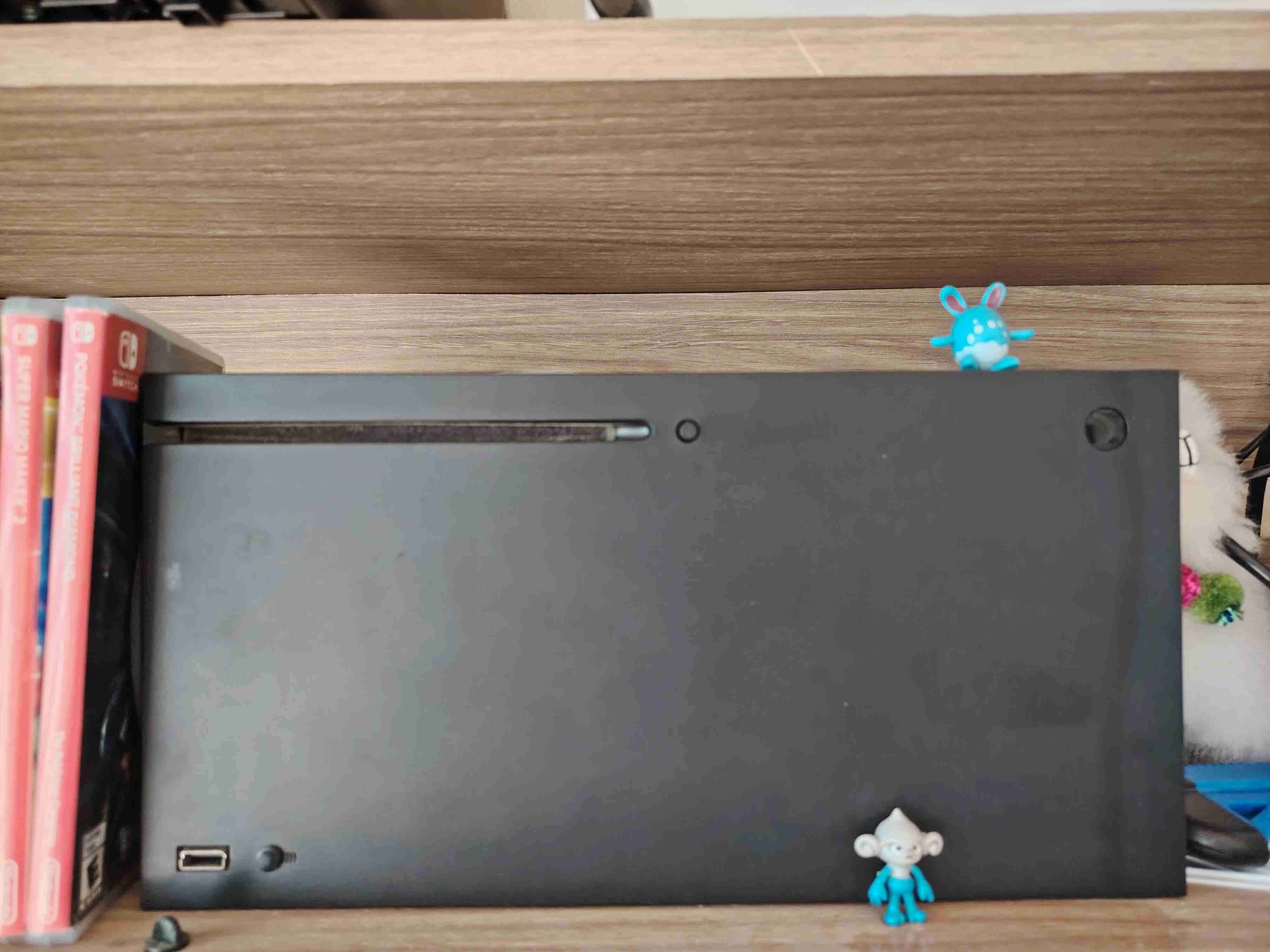 Xbox serie X 1TB + 1 control - miniatura 1