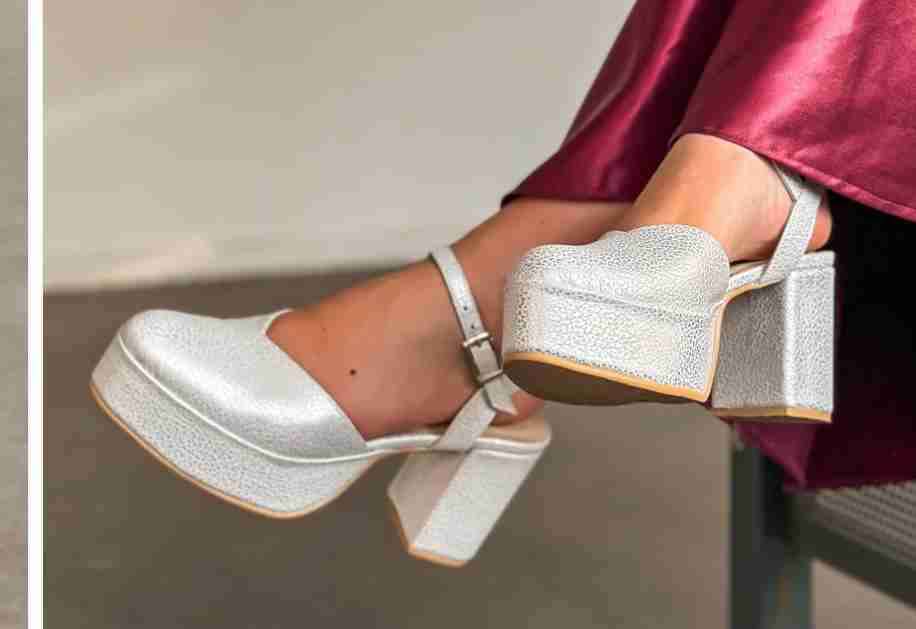 Vestido de novia usado más zapatos - 6