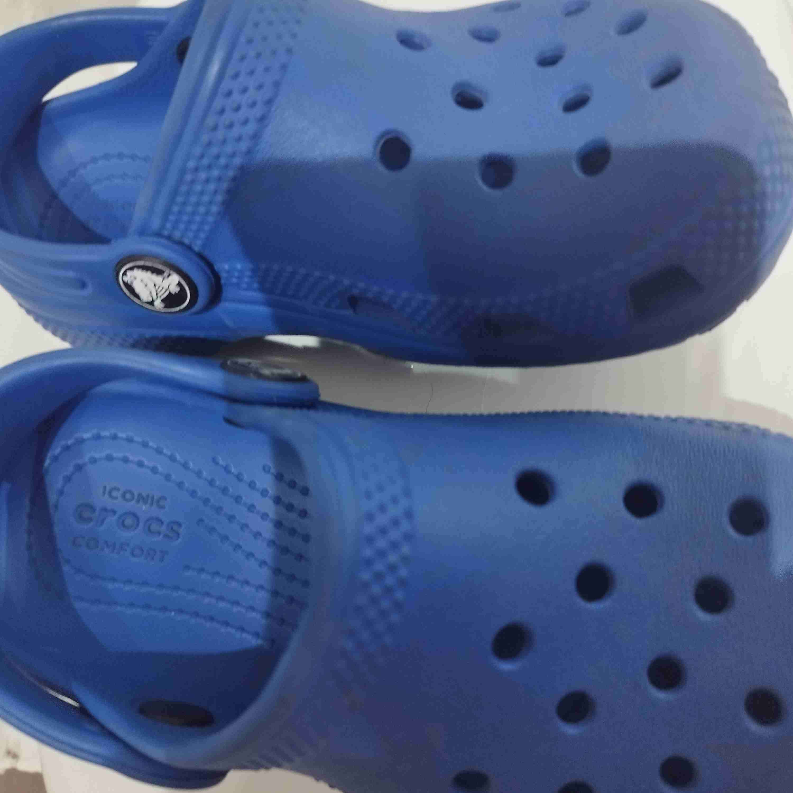 Zapatos Crocs azules talla C10, niño - miniatura 4