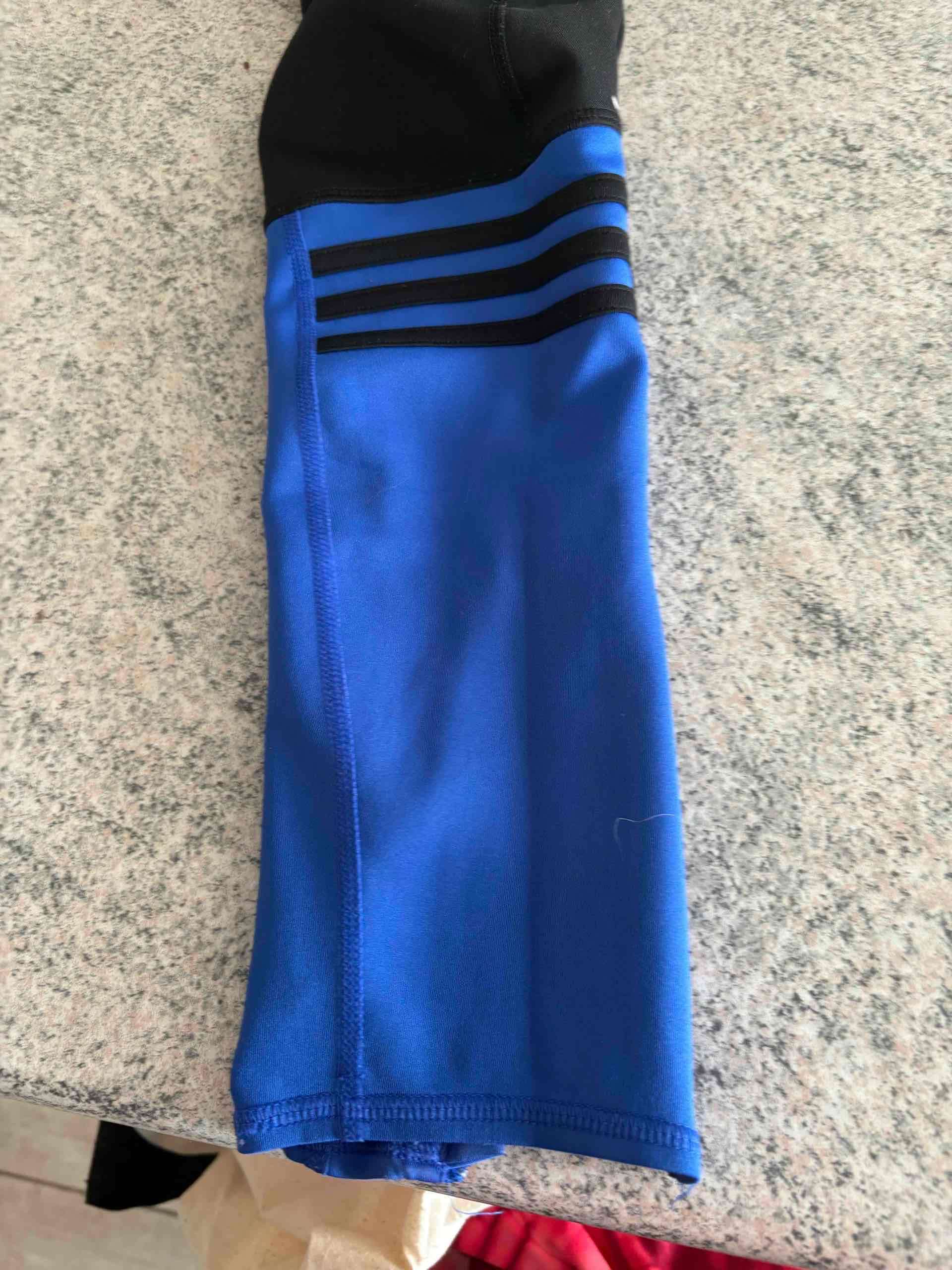 Pantalones deportivos Adidas negros y azules - miniatura 2
