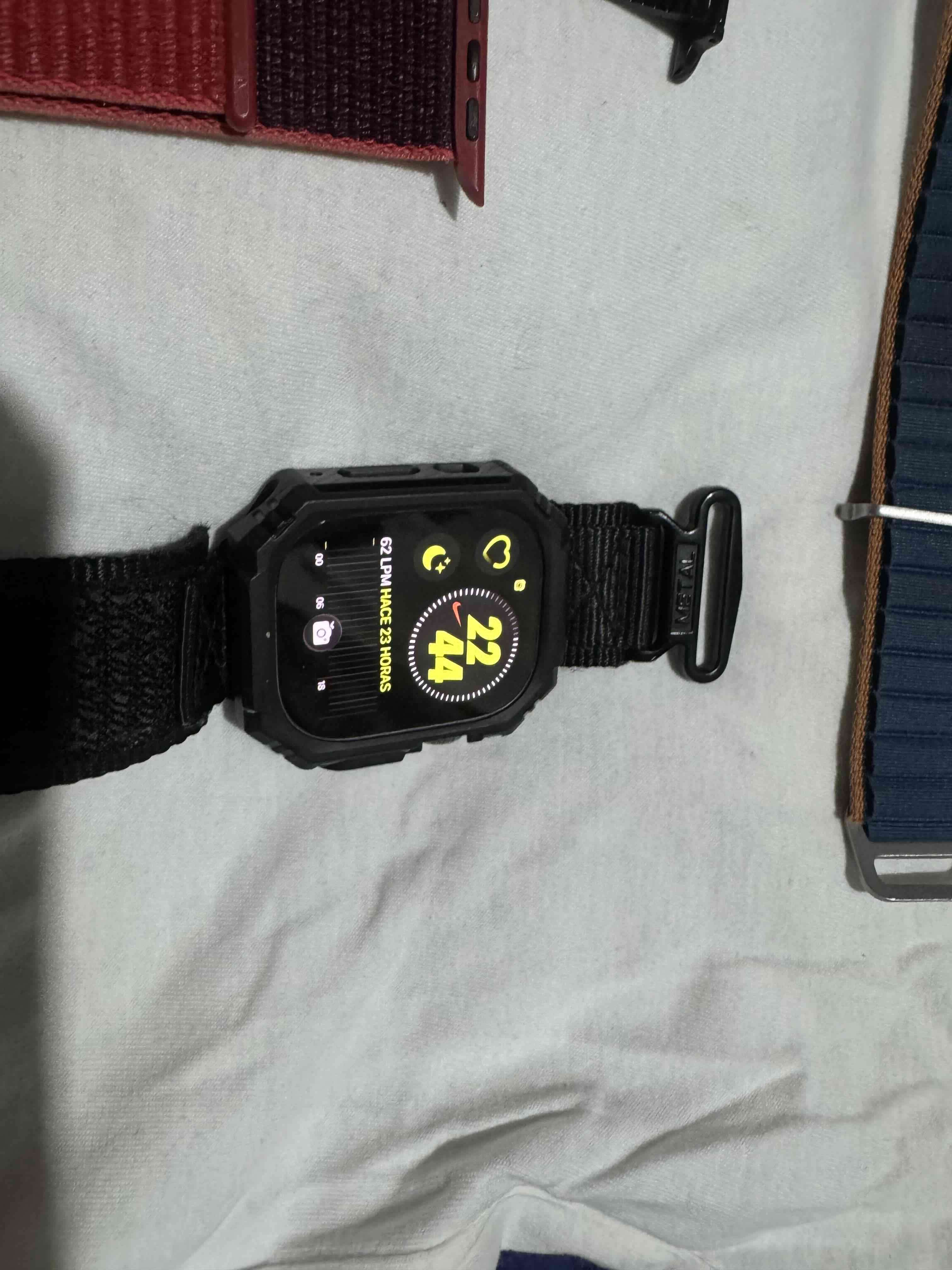 Apple watch ultra 49mm - miniatura 1