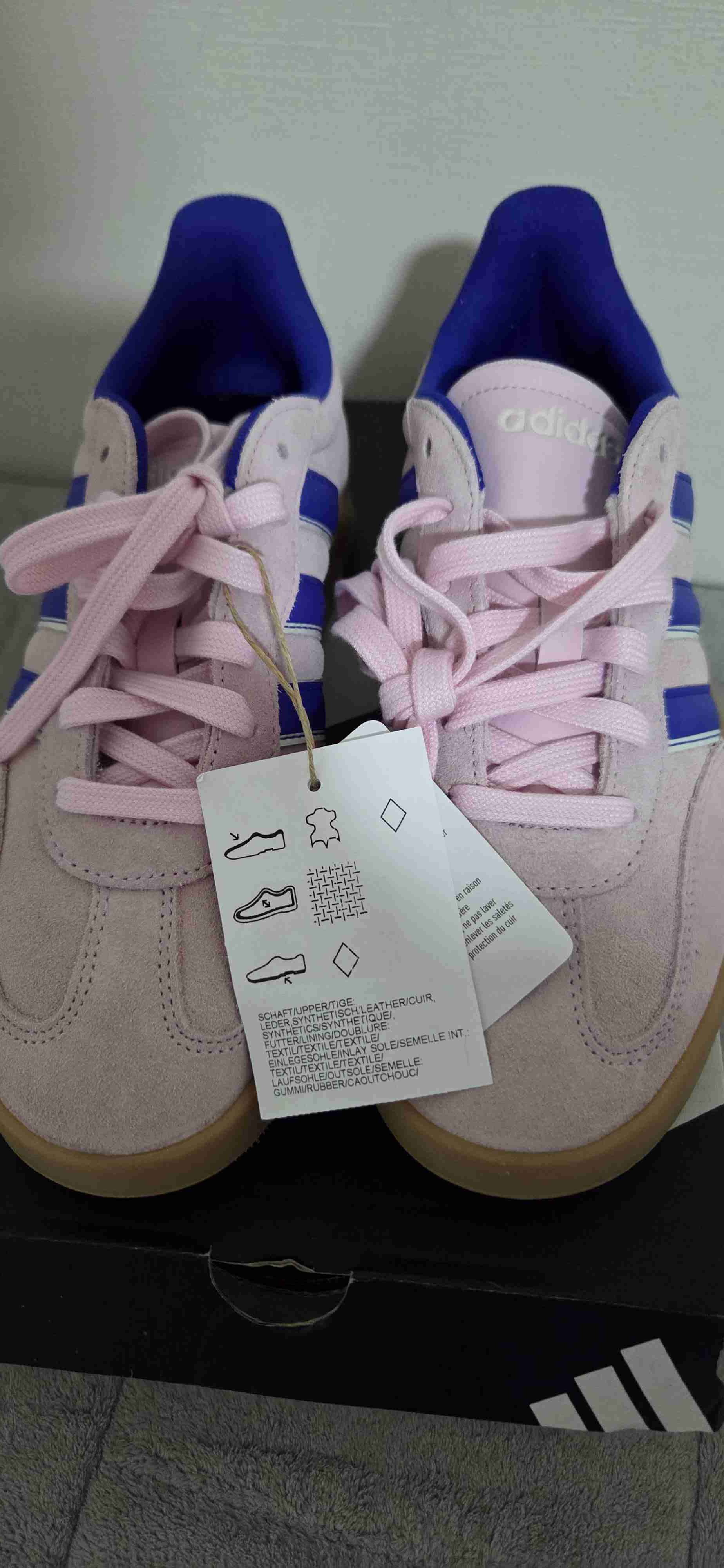 Zapatillas Adidas rosas y azules - miniatura 1