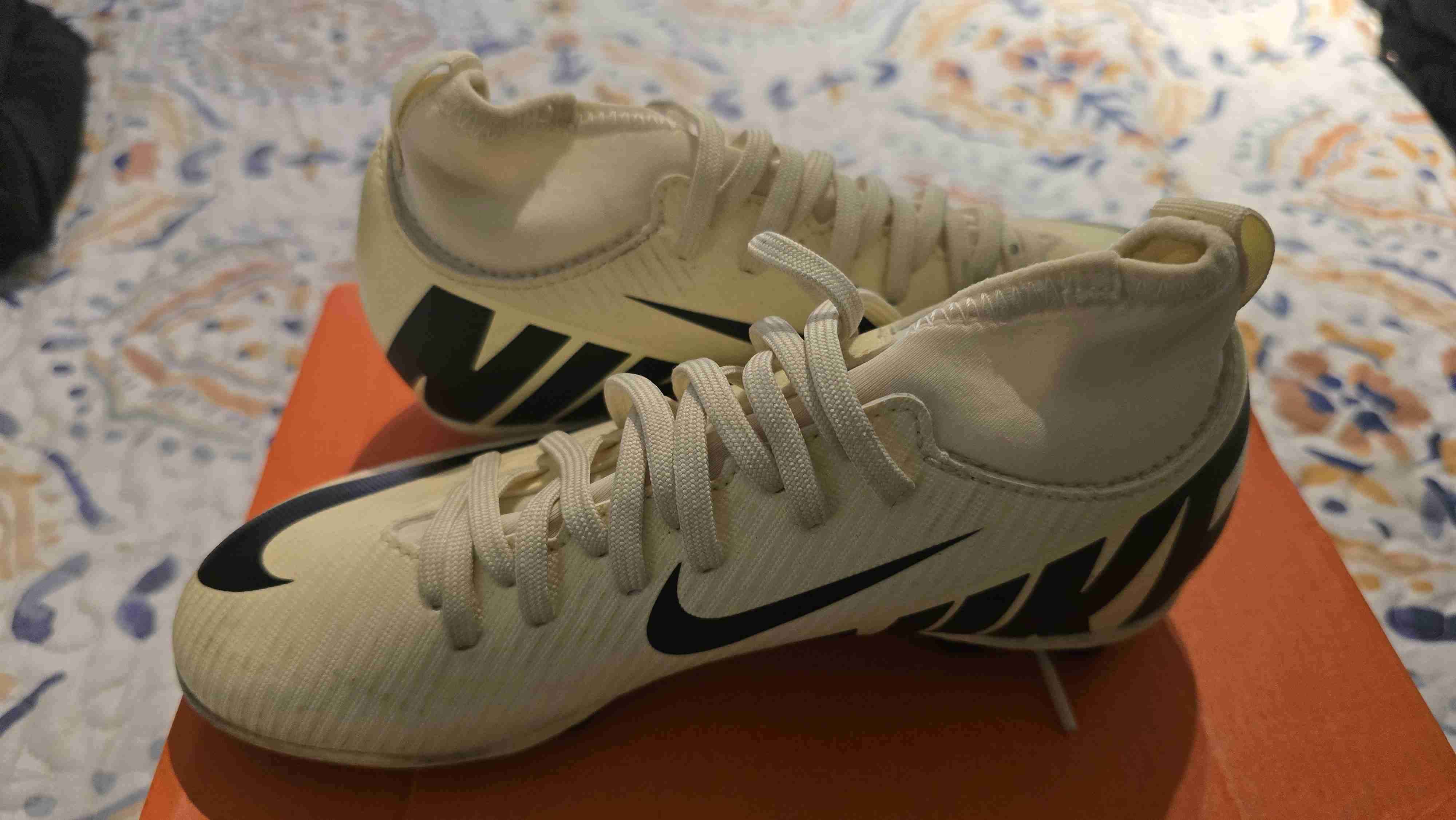 Zapatillas deportivas blancas Nike