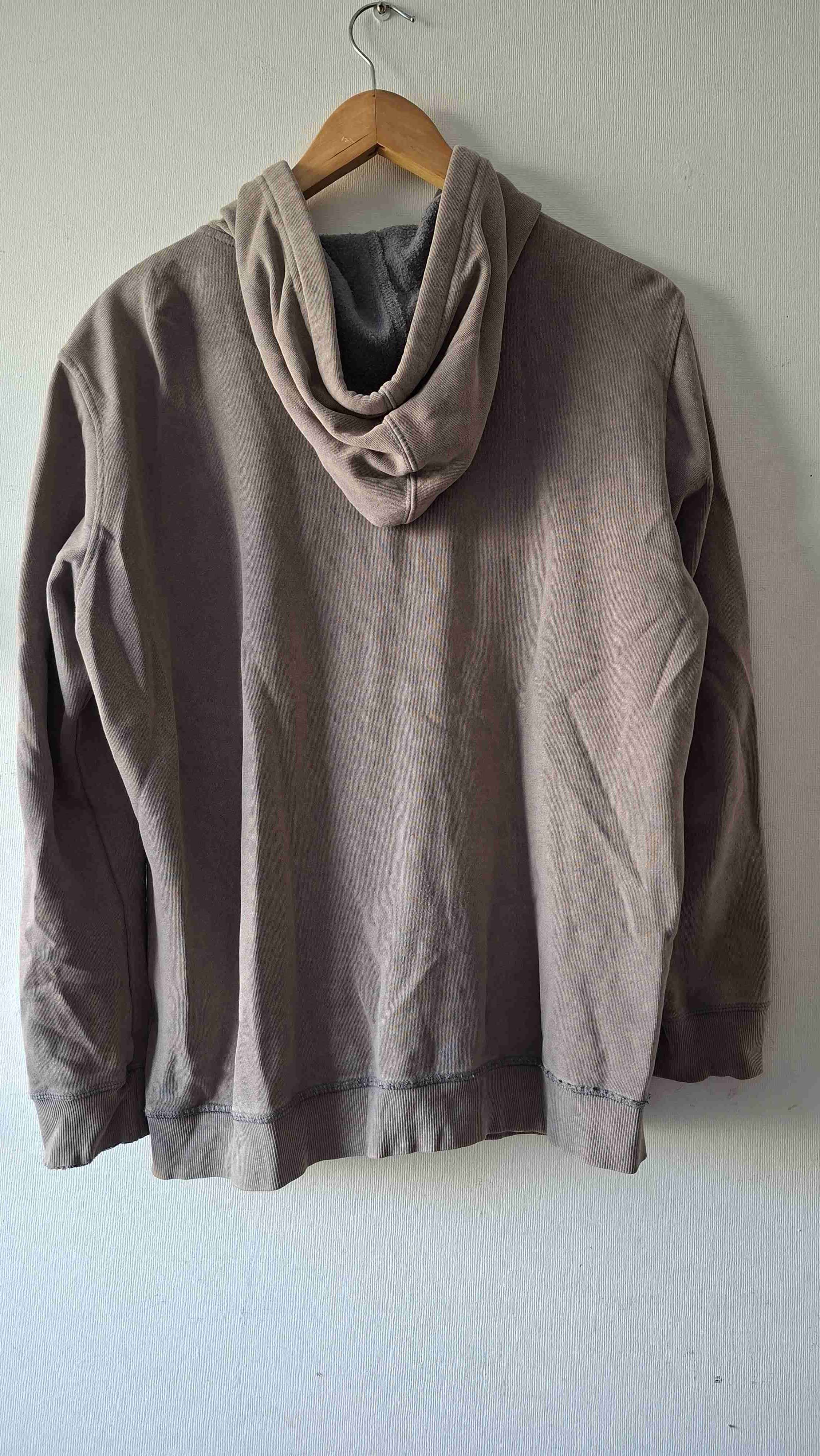 Polerón beige con capucha - 3