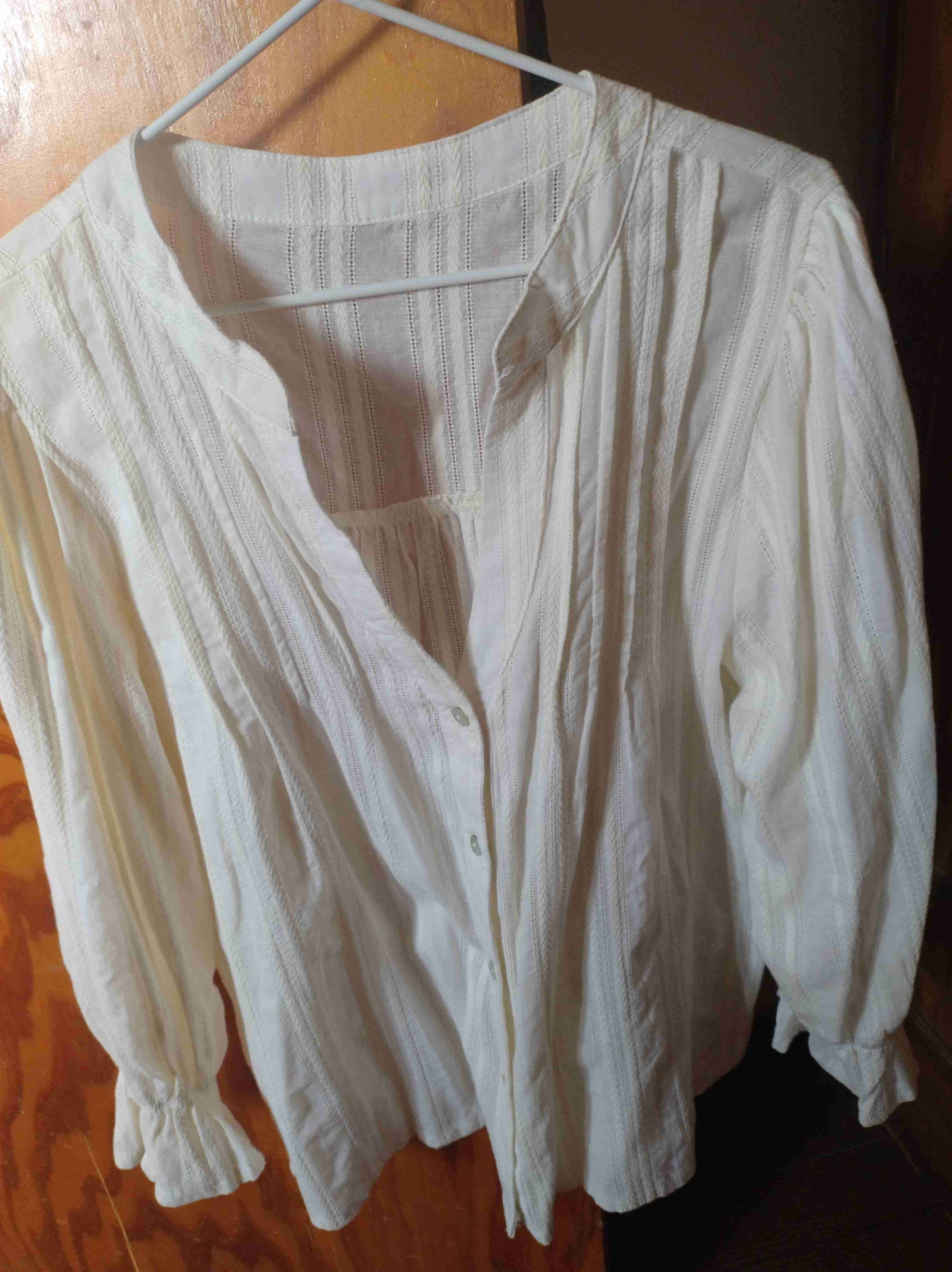 Blusa blanca de mujer