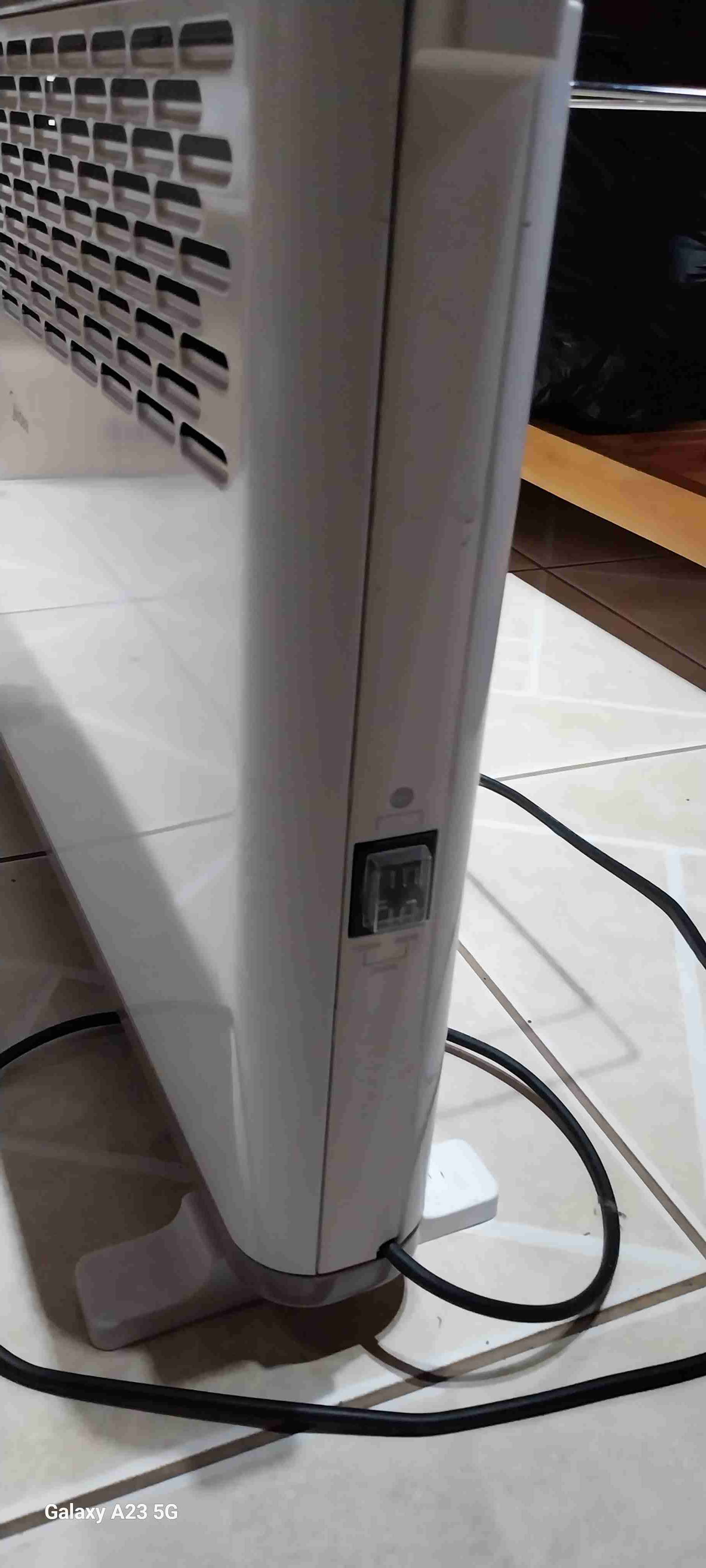 Calefactor eléctrico Midea blanco - 3