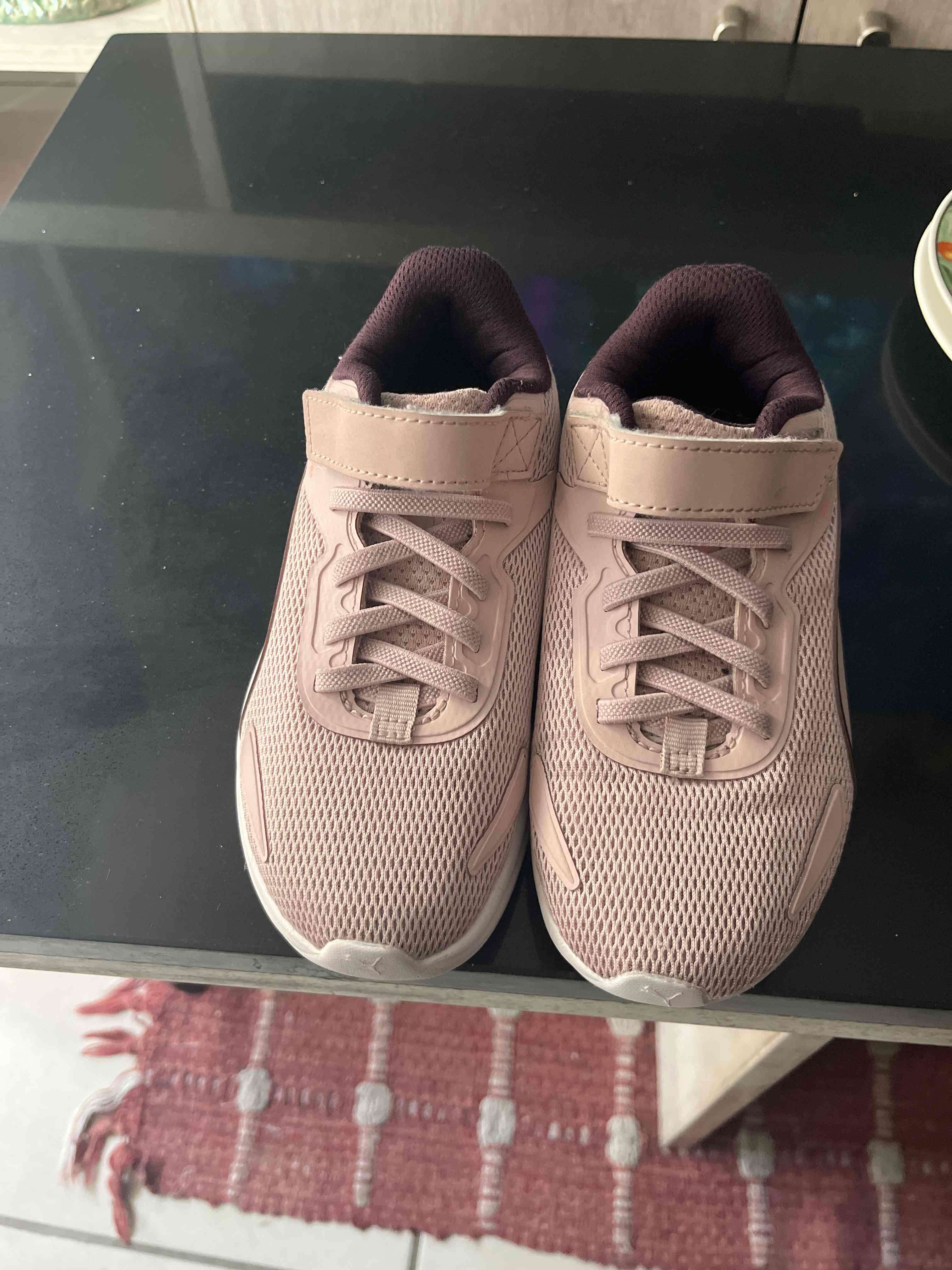 Zapatillas deportivas rosadas marca puma - 3