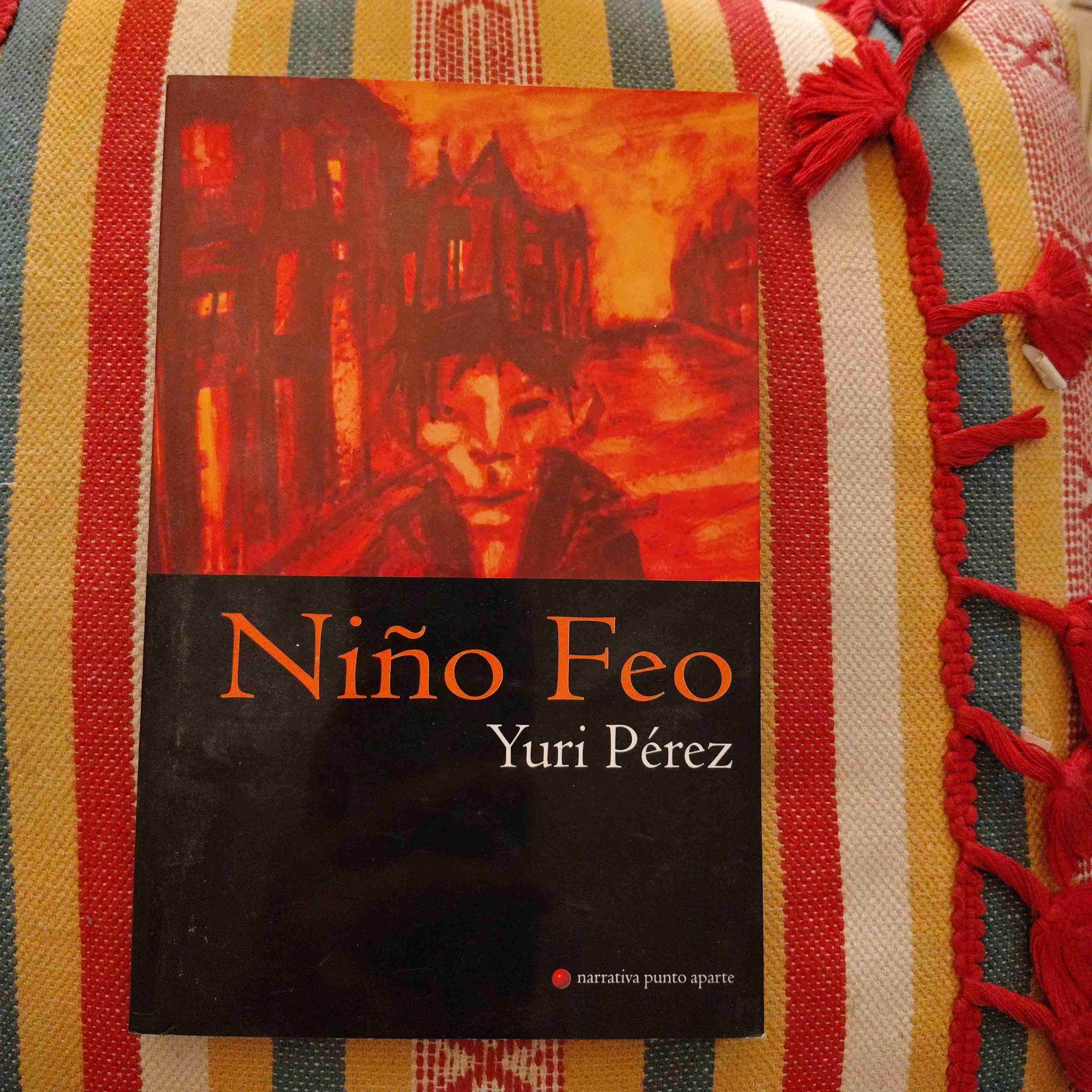 Libro Niño Feo de Yuri Pérez - miniatura 1