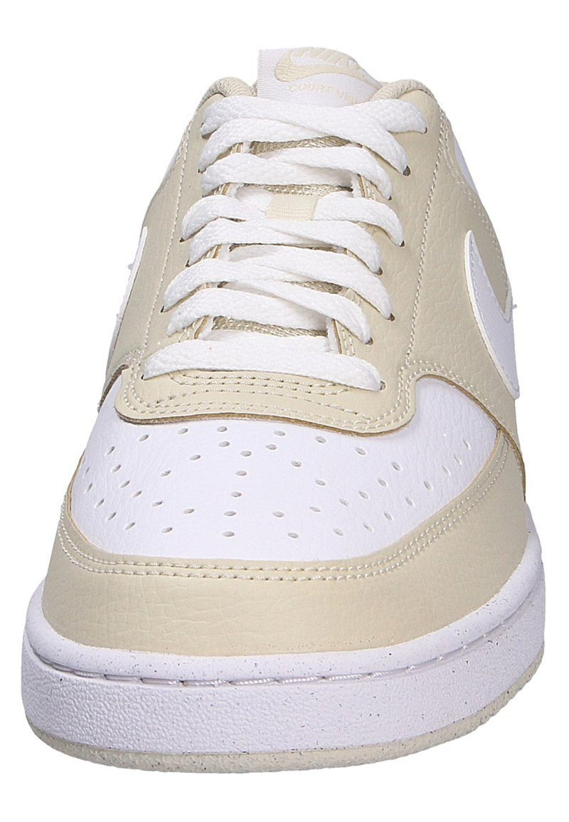 Zapatillas Nike court vision low blancas y beige - 3