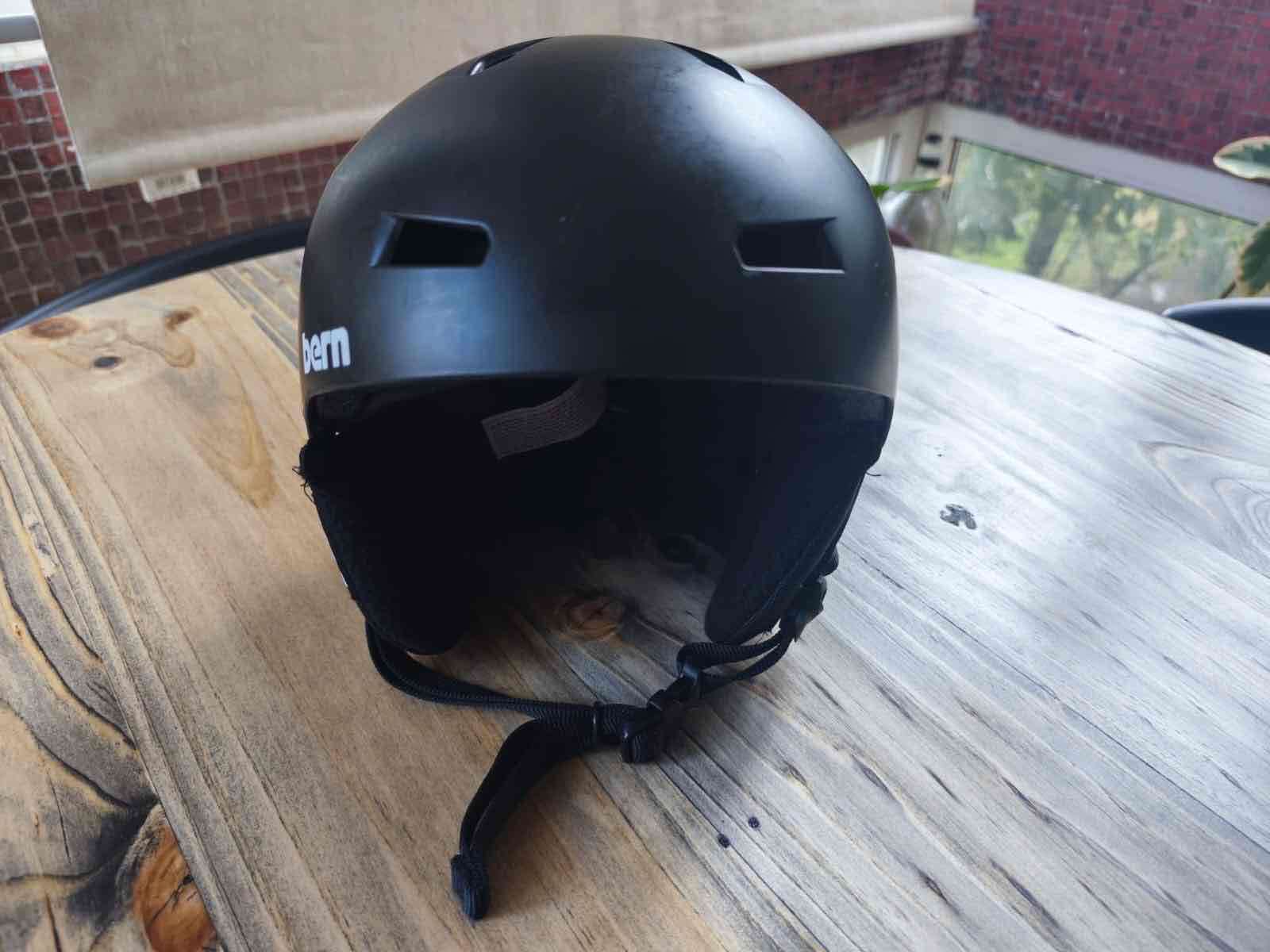 Casco Bern negro para ski o bici talla M - 2