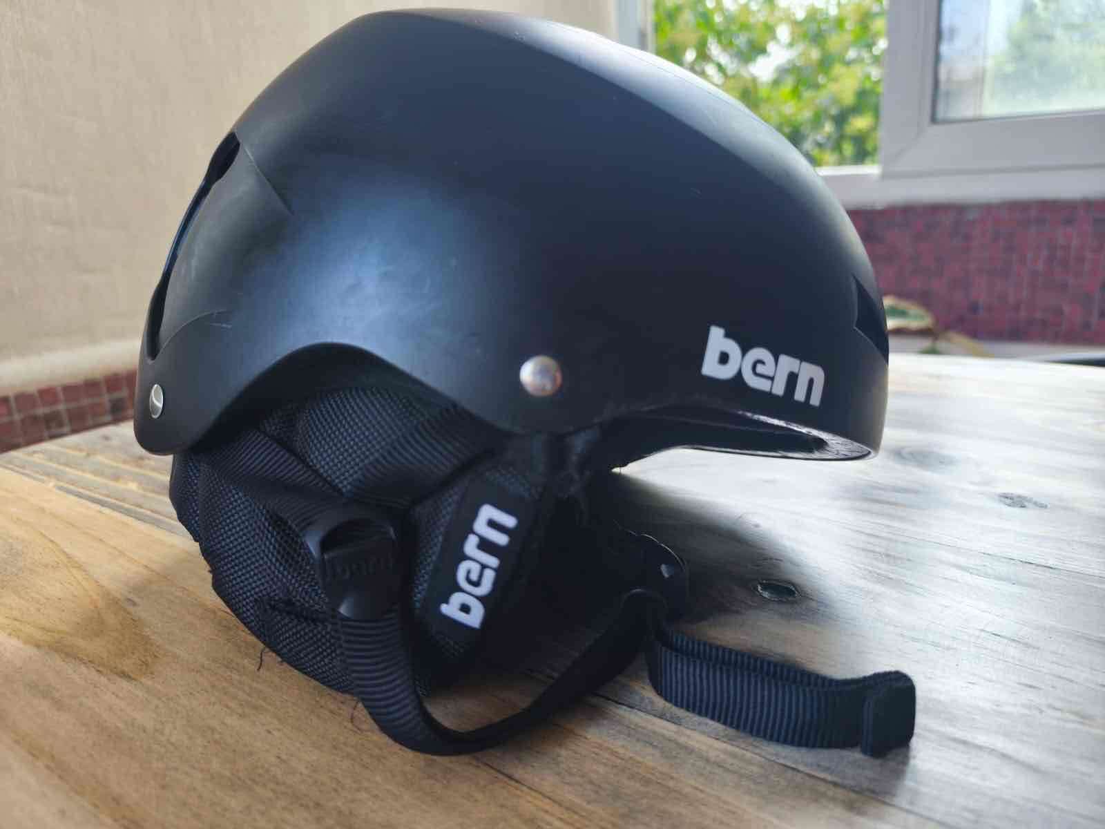 Casco Bern negro para ski o bici talla M - 6