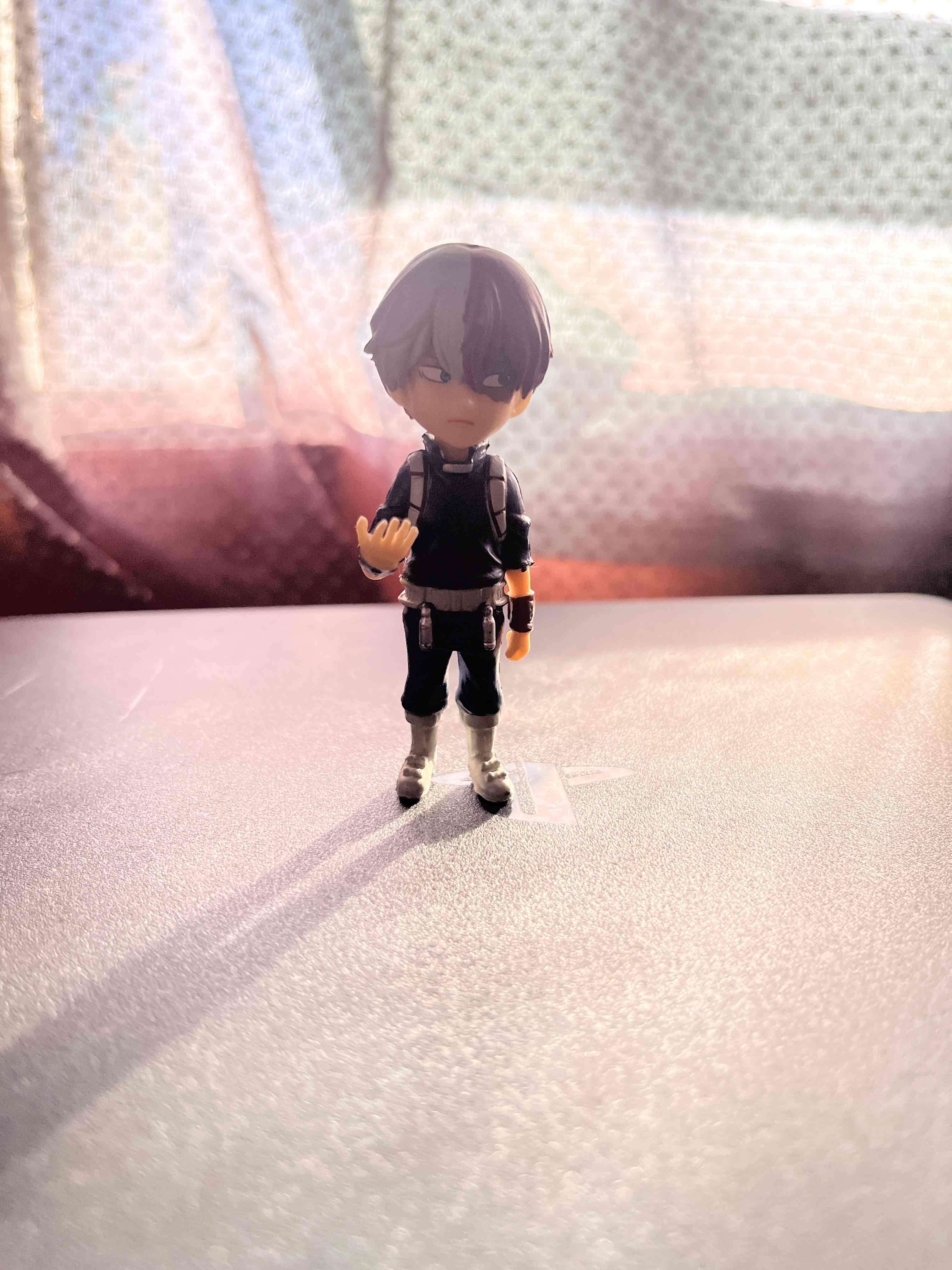 Figura de anime Zenitsu, Todoroki y Funko de miles - 5