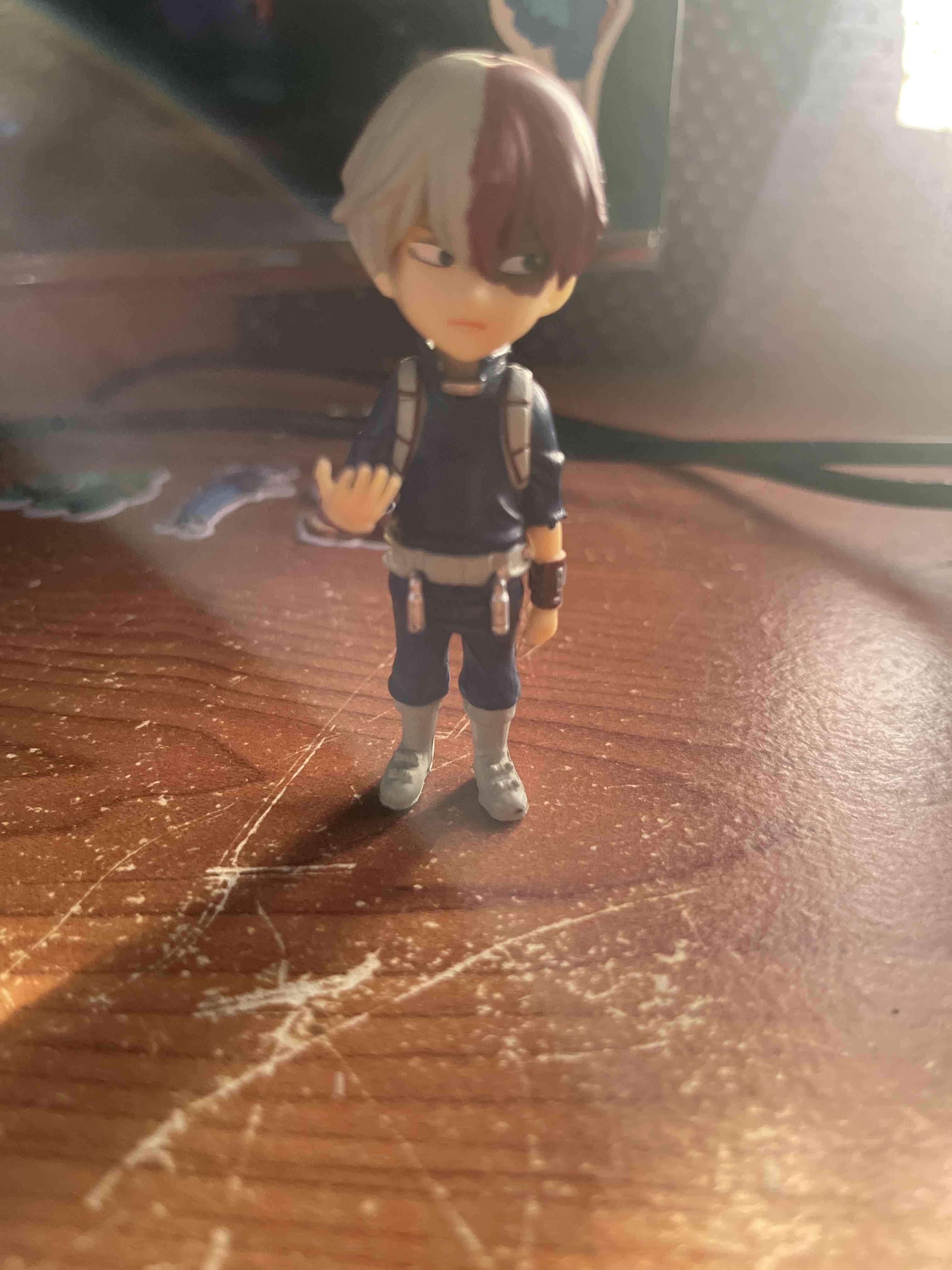 Figura de anime Zenitsu, Todoroki y Funko de miles - 6