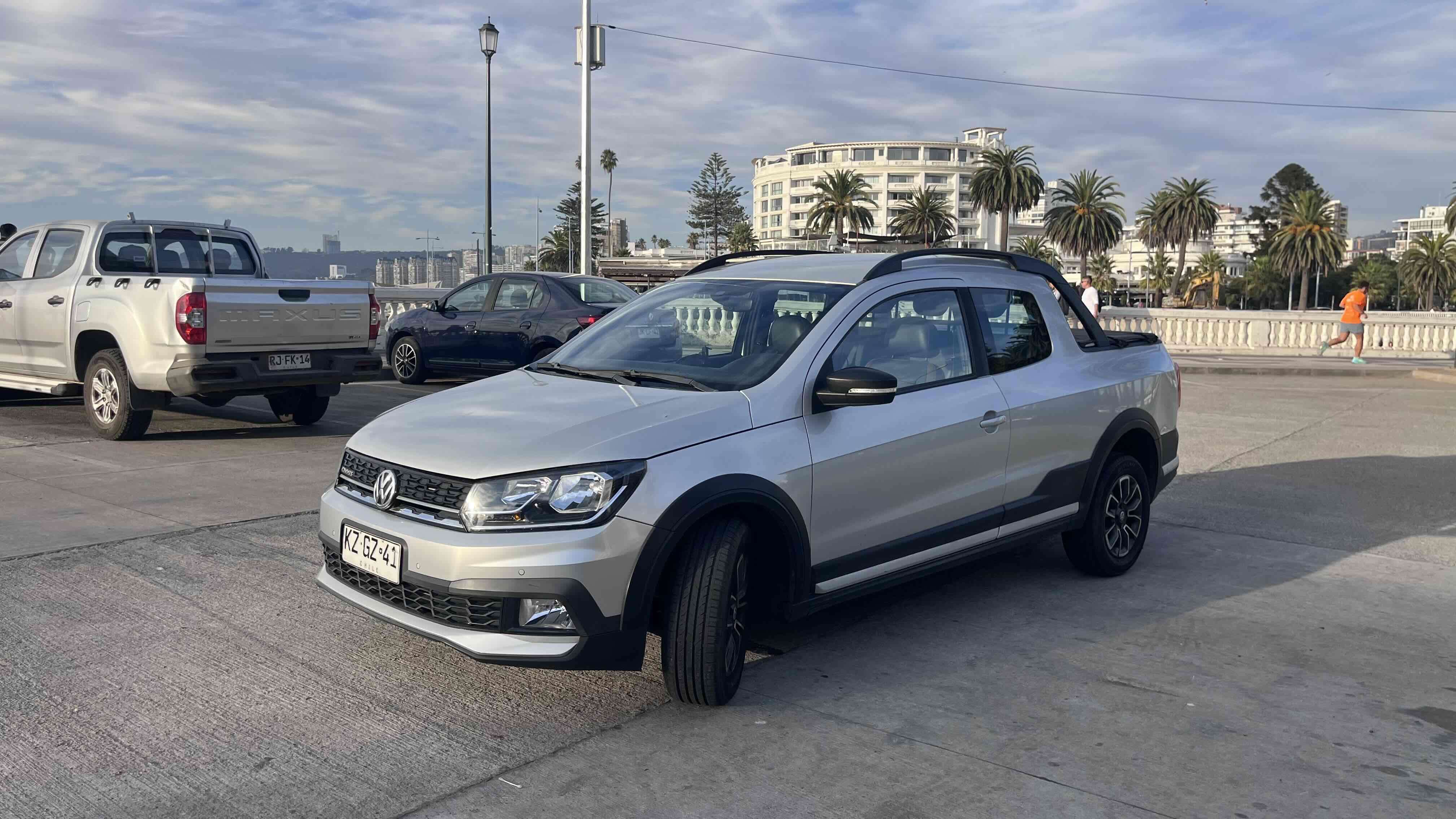 Camioneta Volkswagen Saveiro Cross - miniatura 1