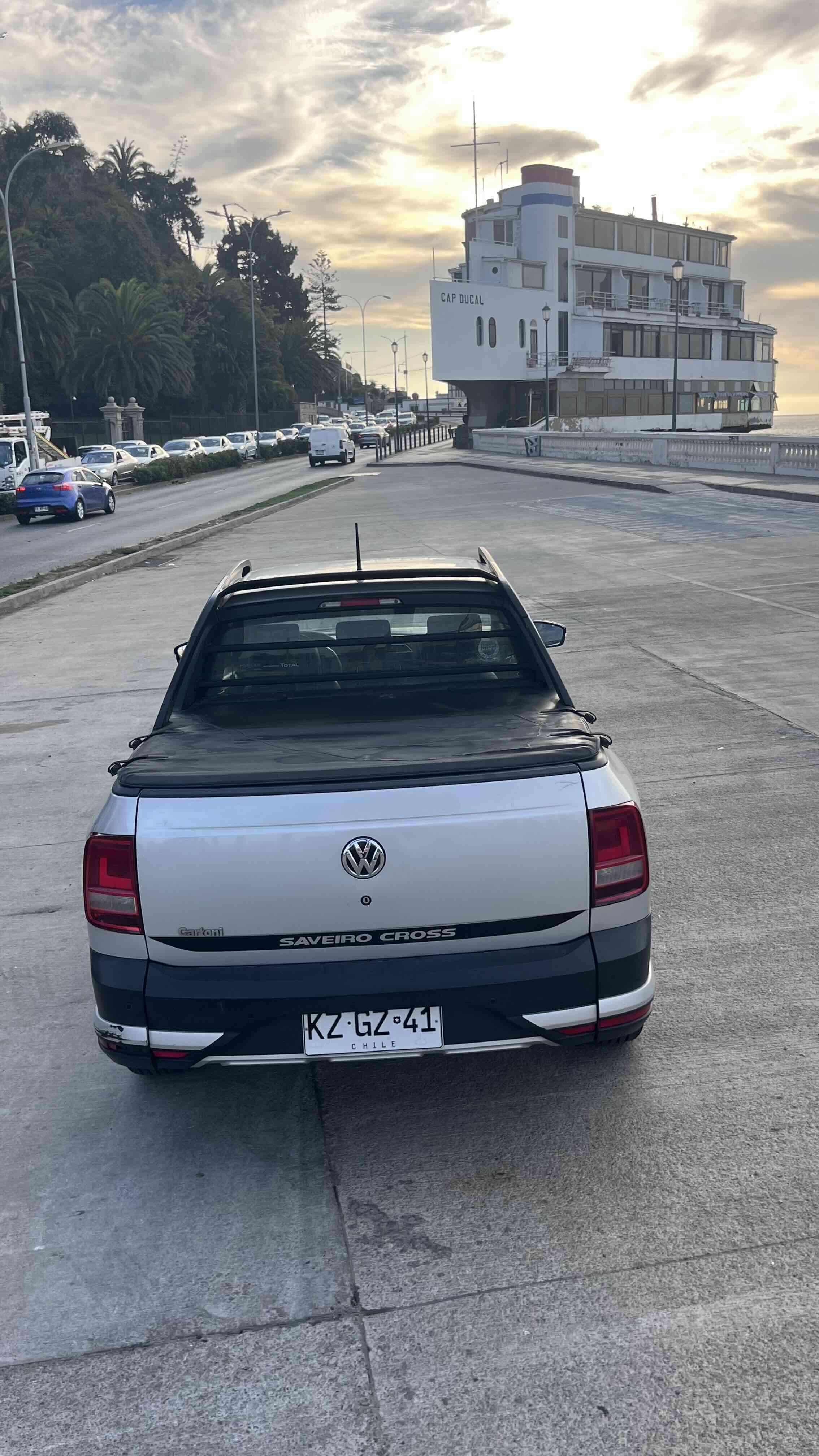 Camioneta Volkswagen Saveiro Cross - miniatura 4