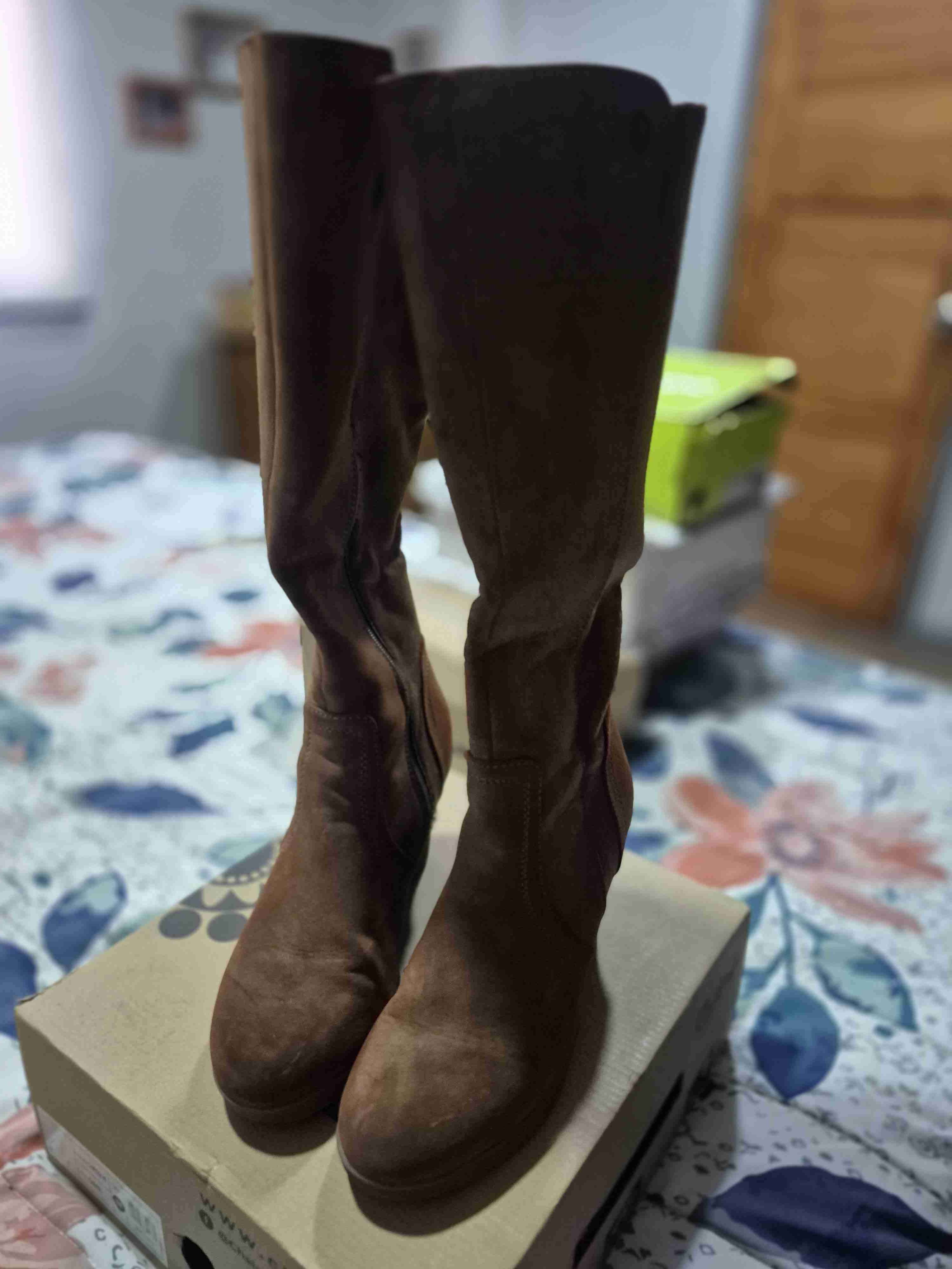 Botas altas marrones - 1