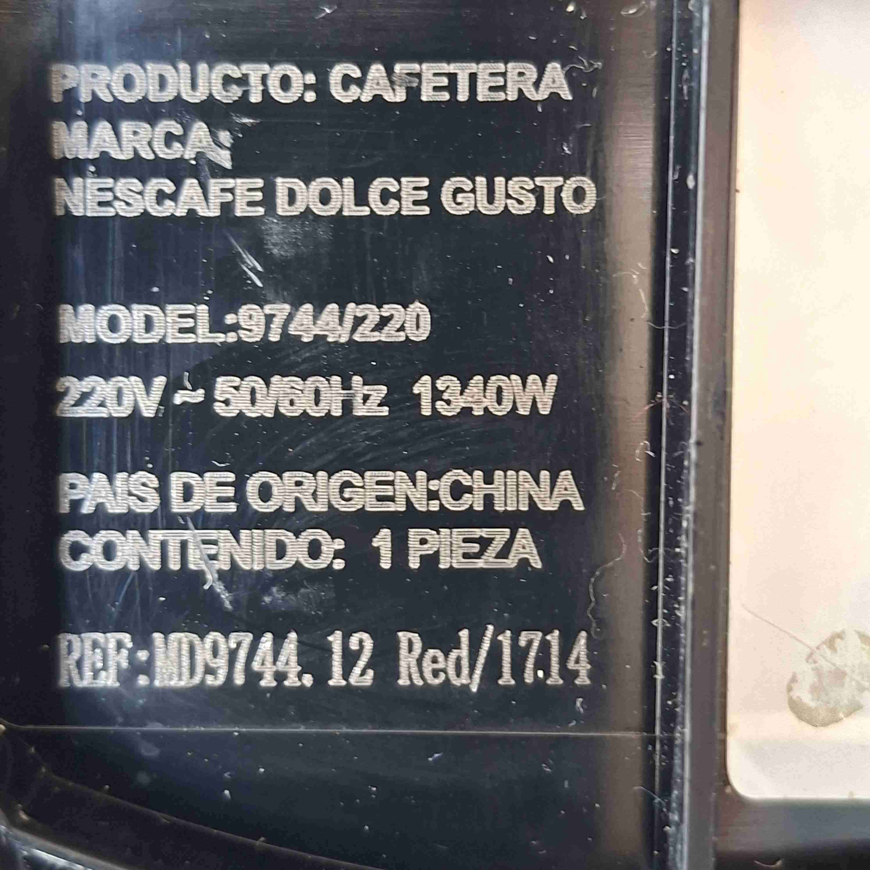 Cafetera Dolce Gusto roja NESCAFE - miniatura 5