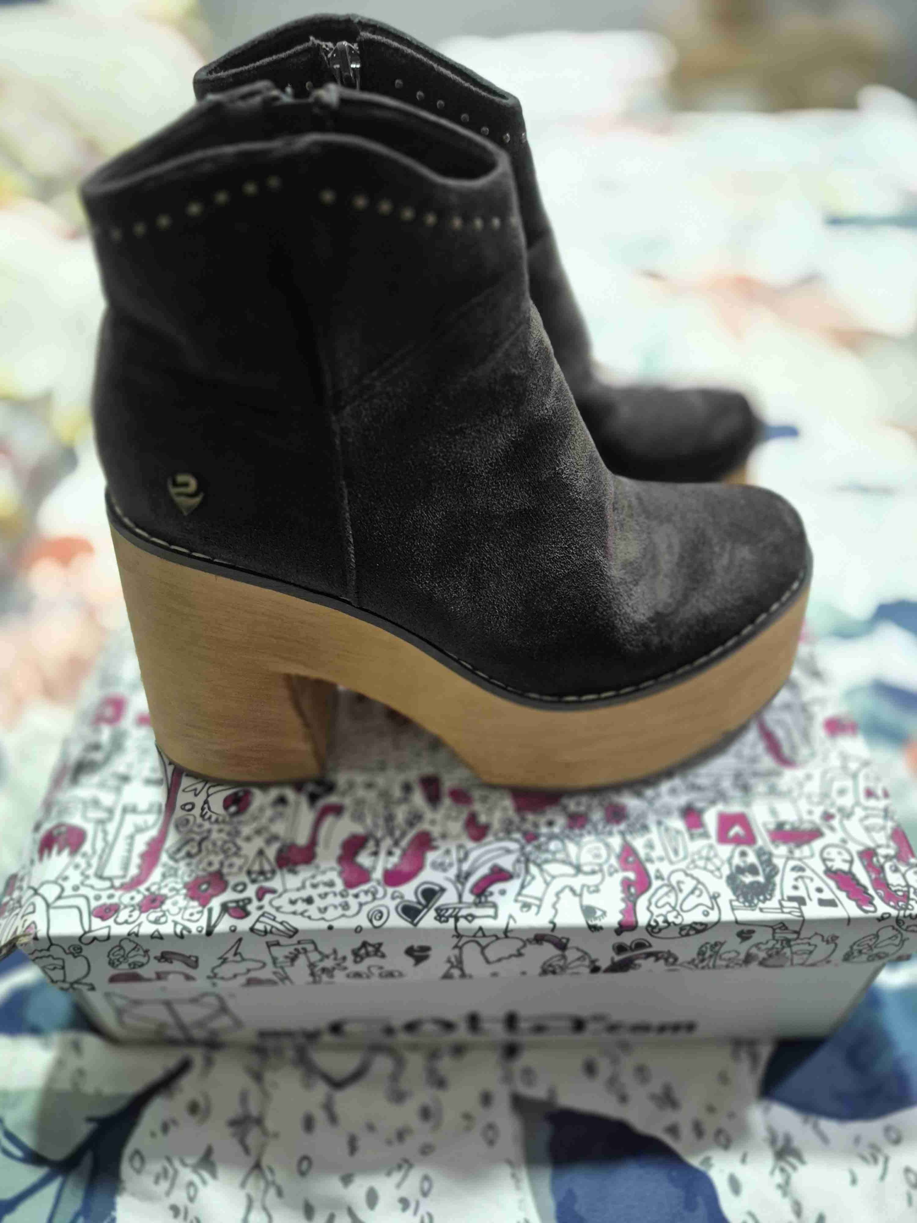 Botines de gamuza con taco - miniatura 1