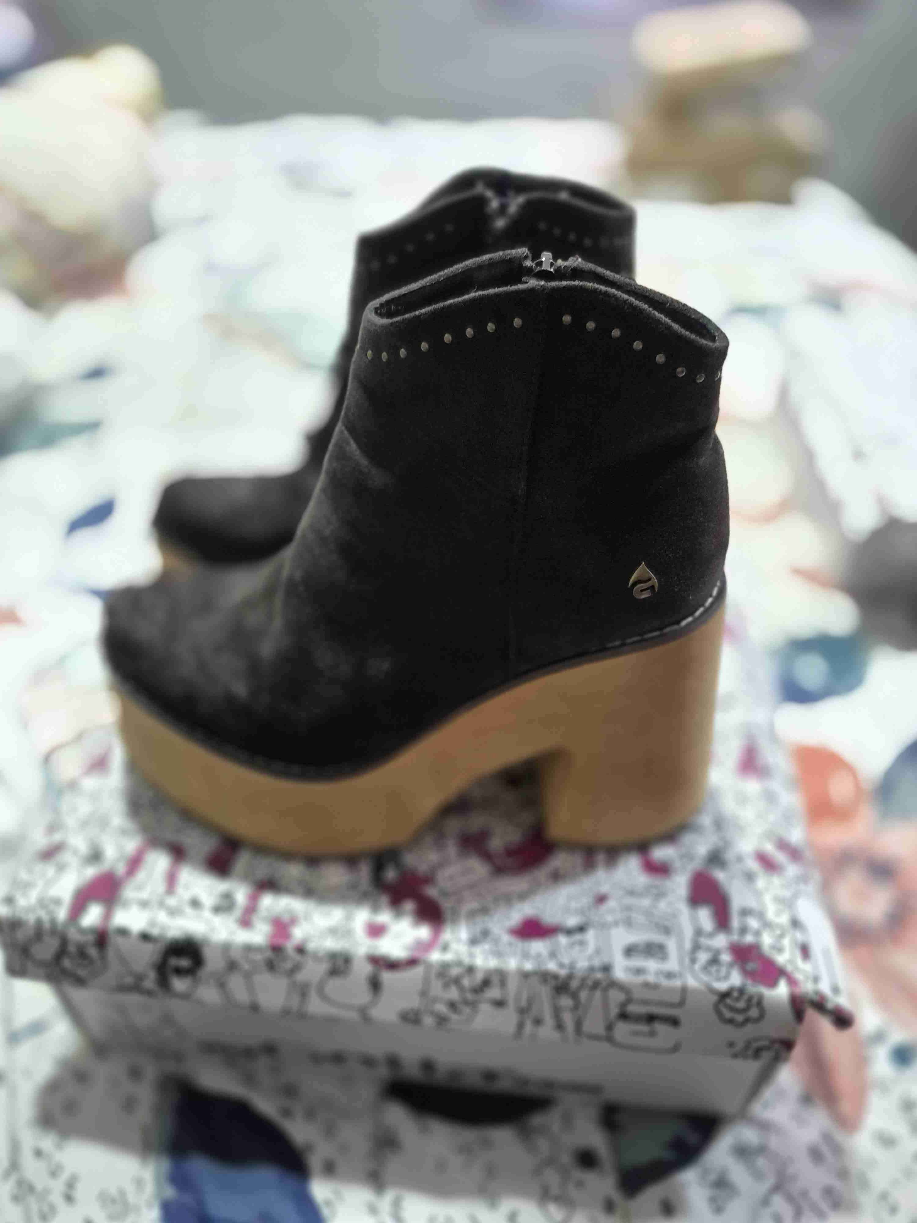 Botines de gamuza con taco - miniatura 3