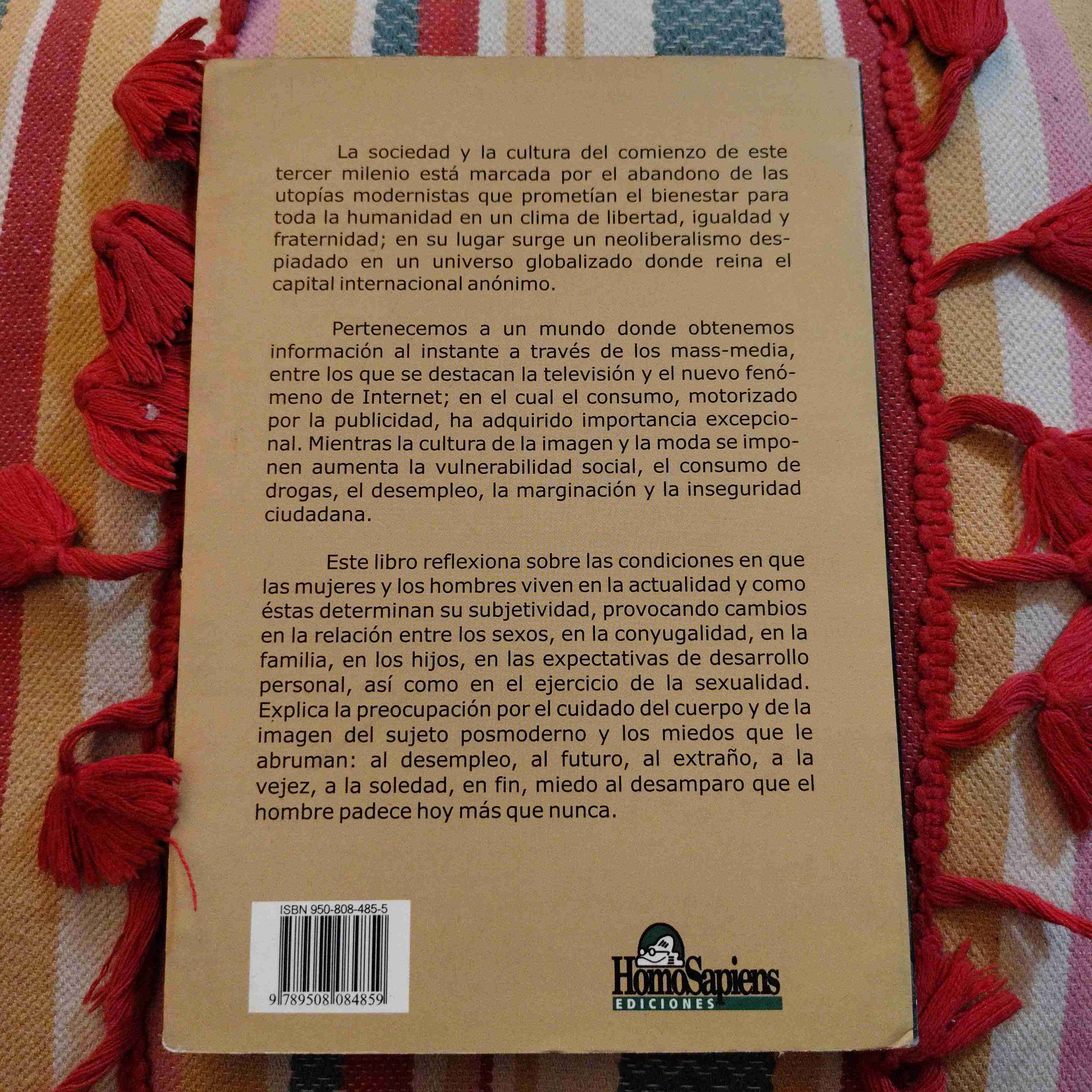 Libro 'Mujeres y Hombres en el Tercer Milenio' - 2