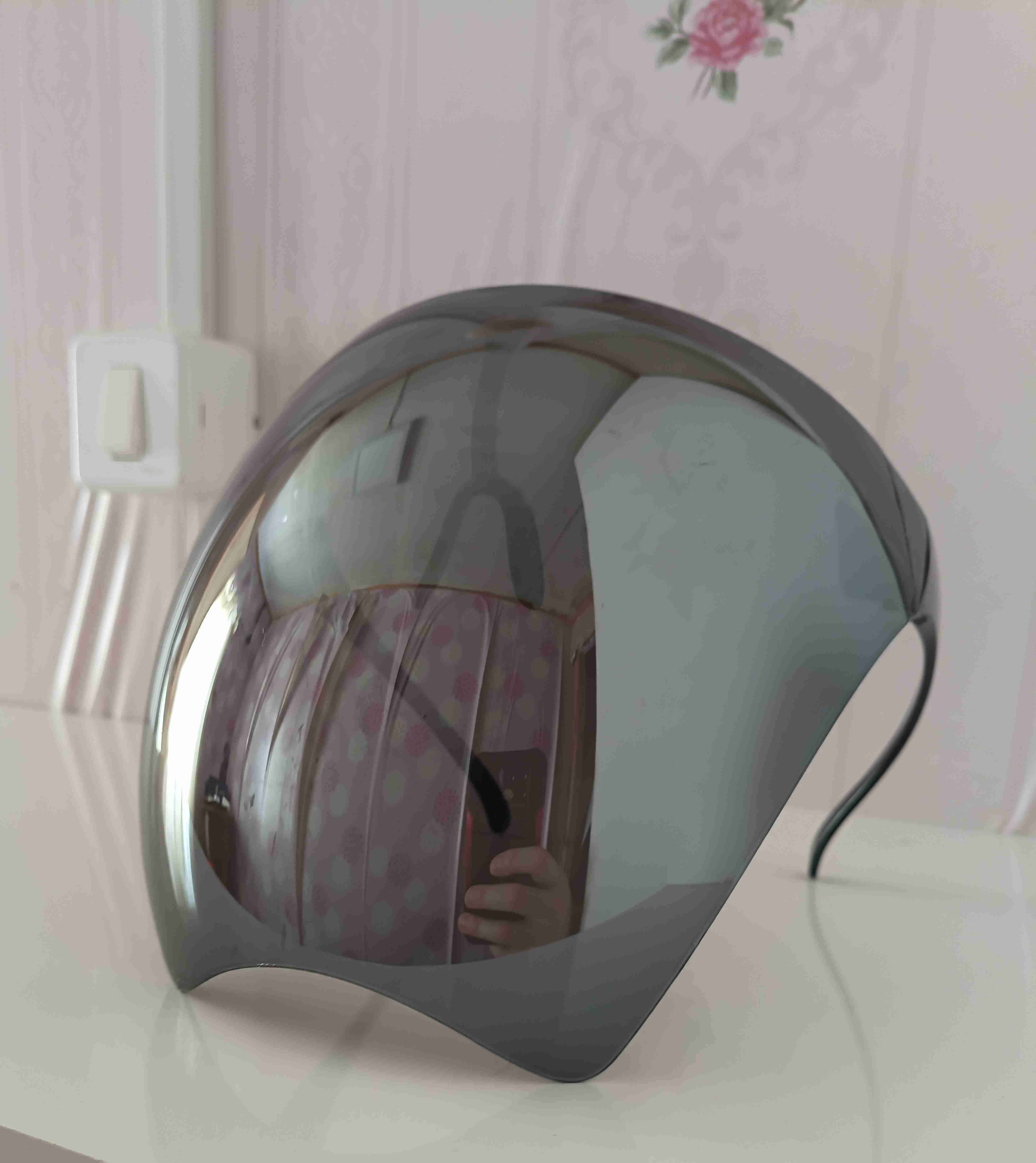 Visera protectora oscura - 2