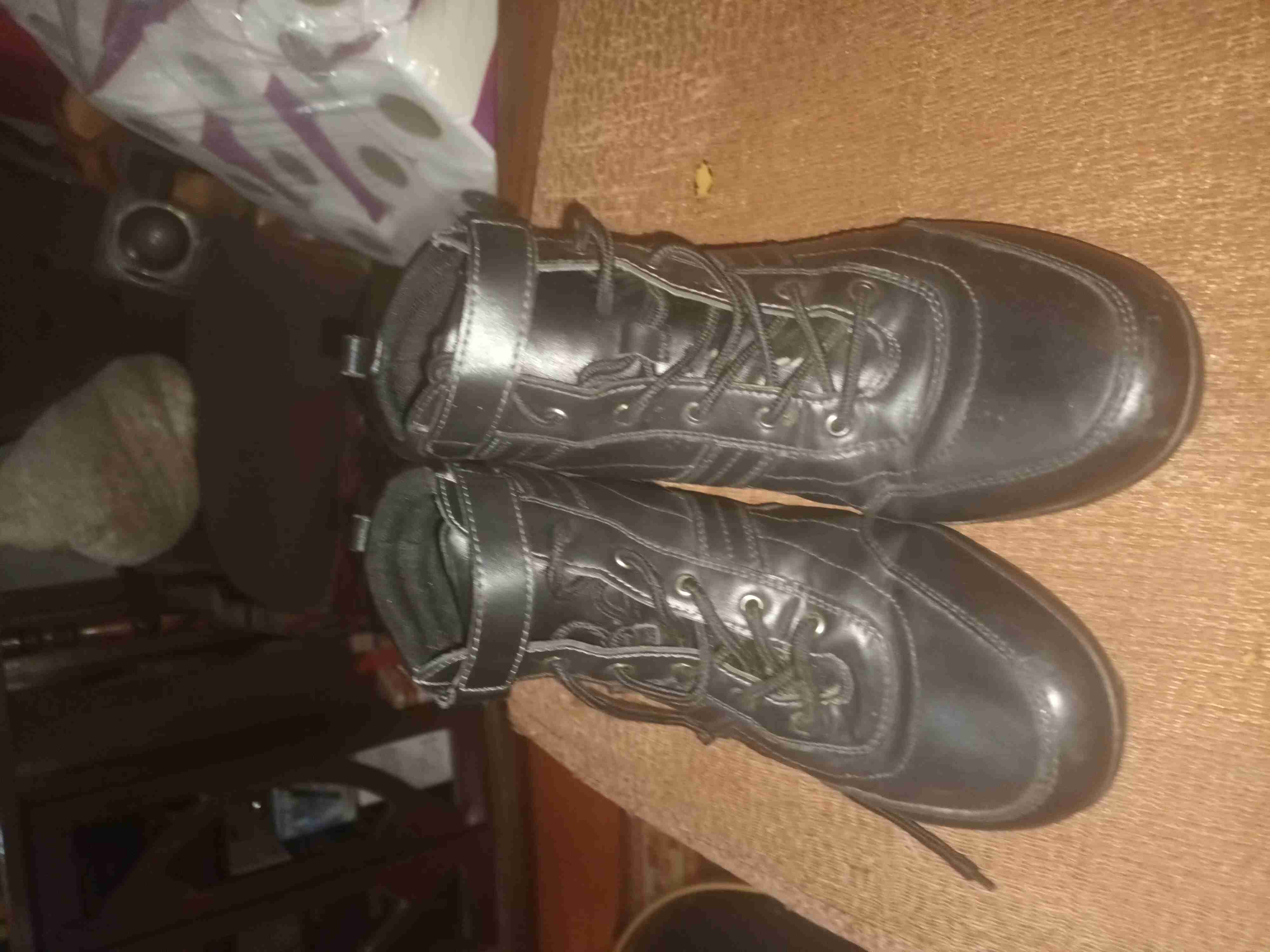 Botas (sapatos de colegio) negras de cuero usadas - 1