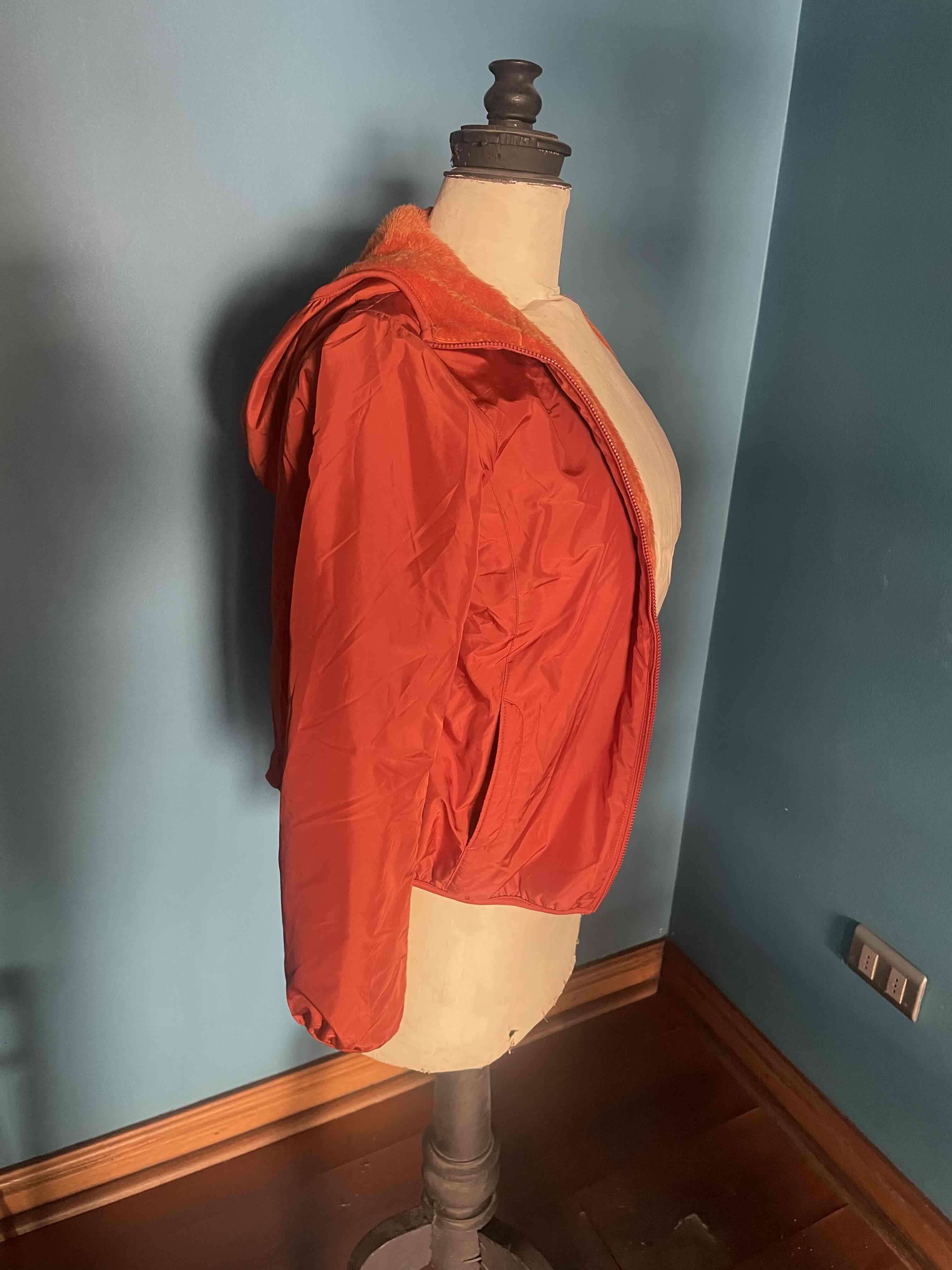 Cortaviento naranjo oscuro con interior de peluche - 4