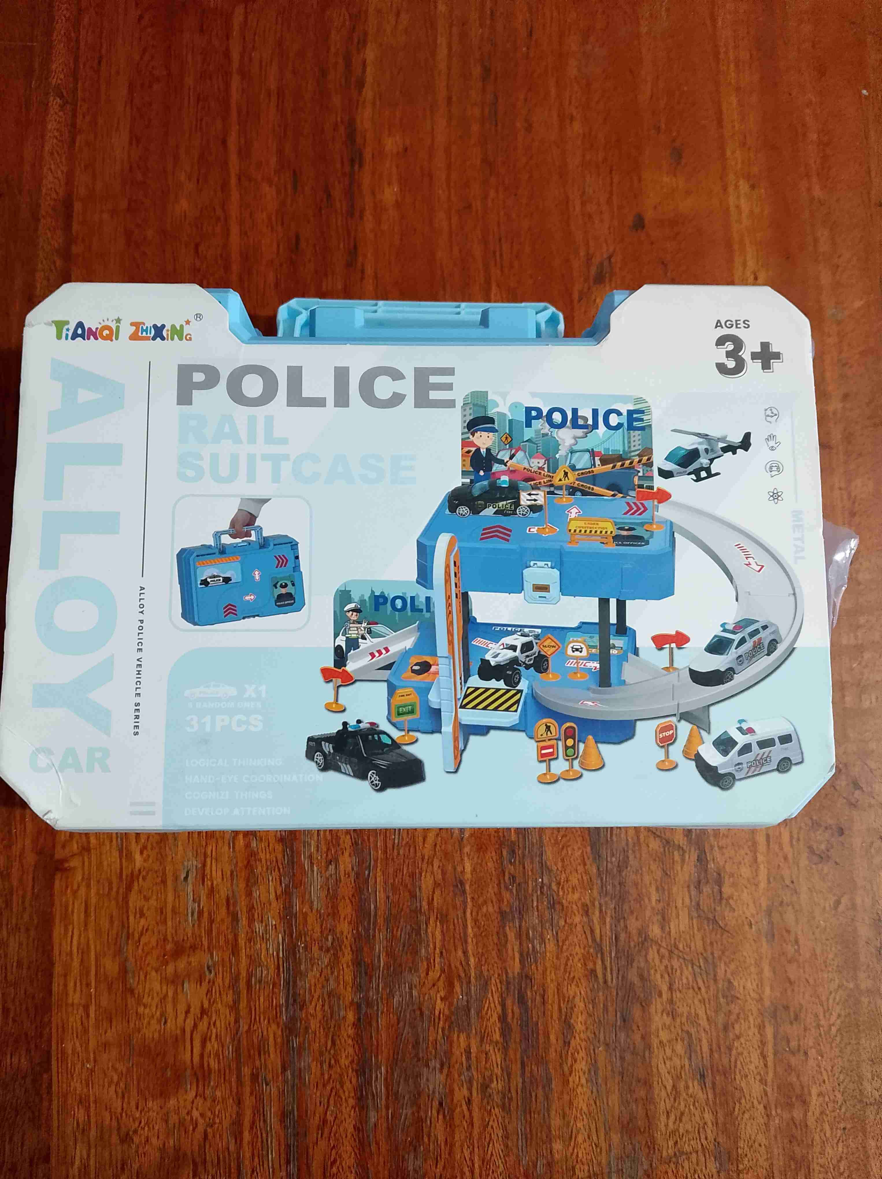Maletín juego de tren policial