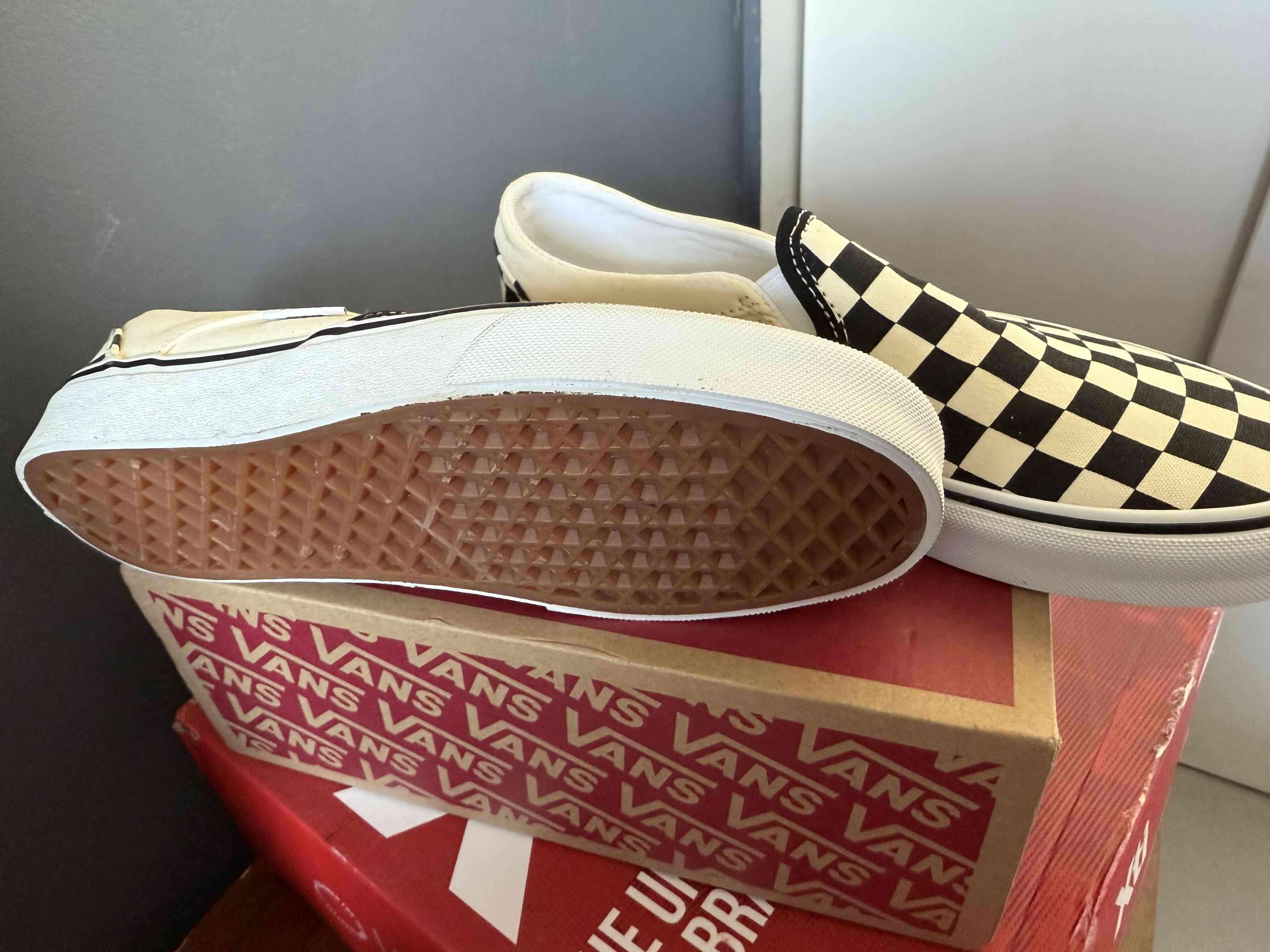 Zapatillas Vans cuadros blanco y negro - 2