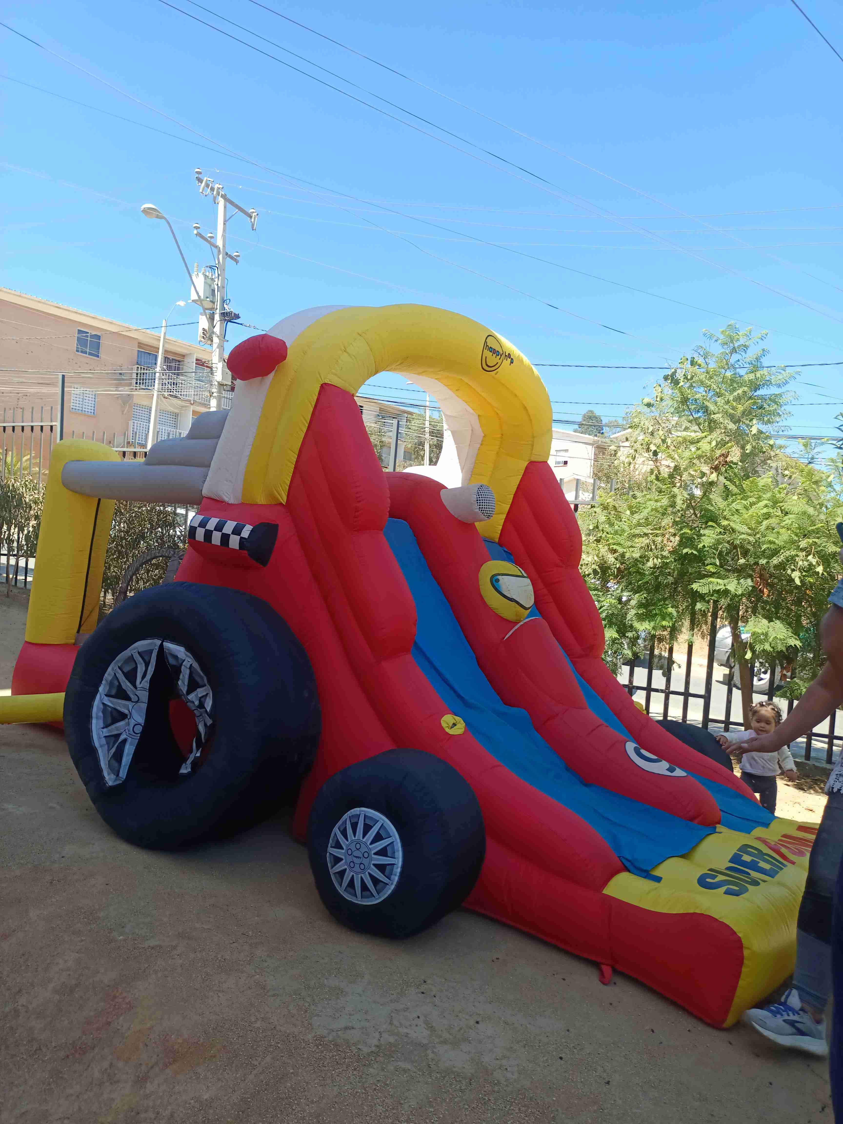 Juego inflable auto para niños - miniatura 4