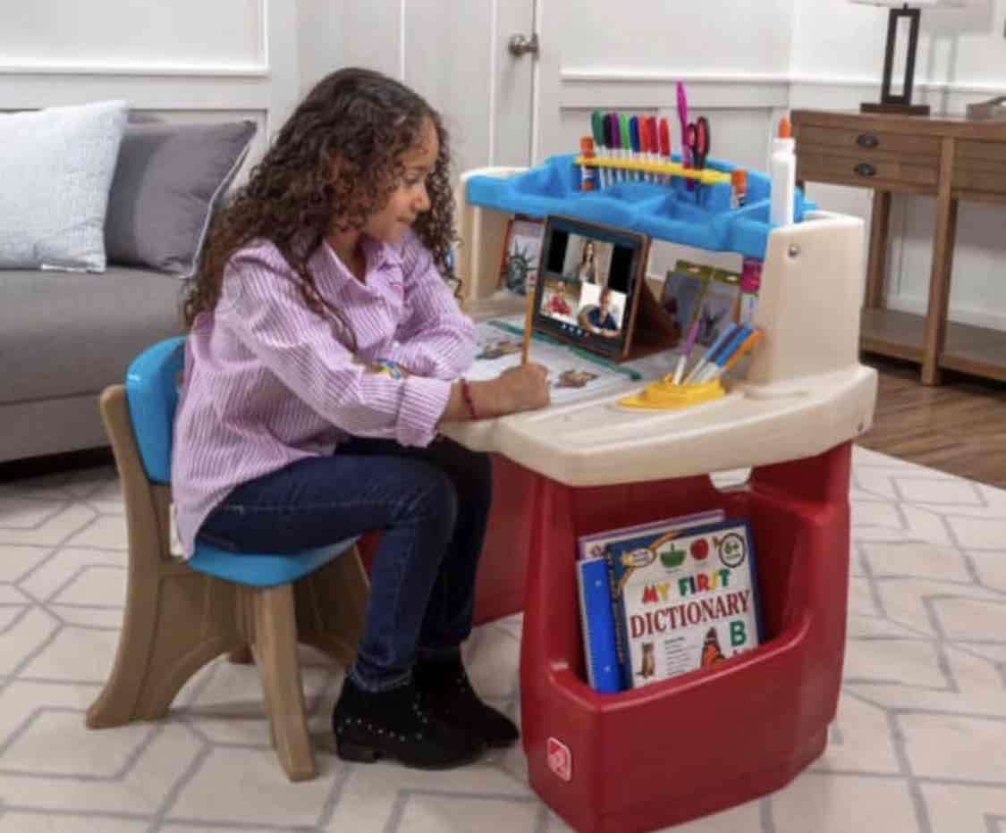 Escritorio infantil Step2 casi nuevo - miniatura 3