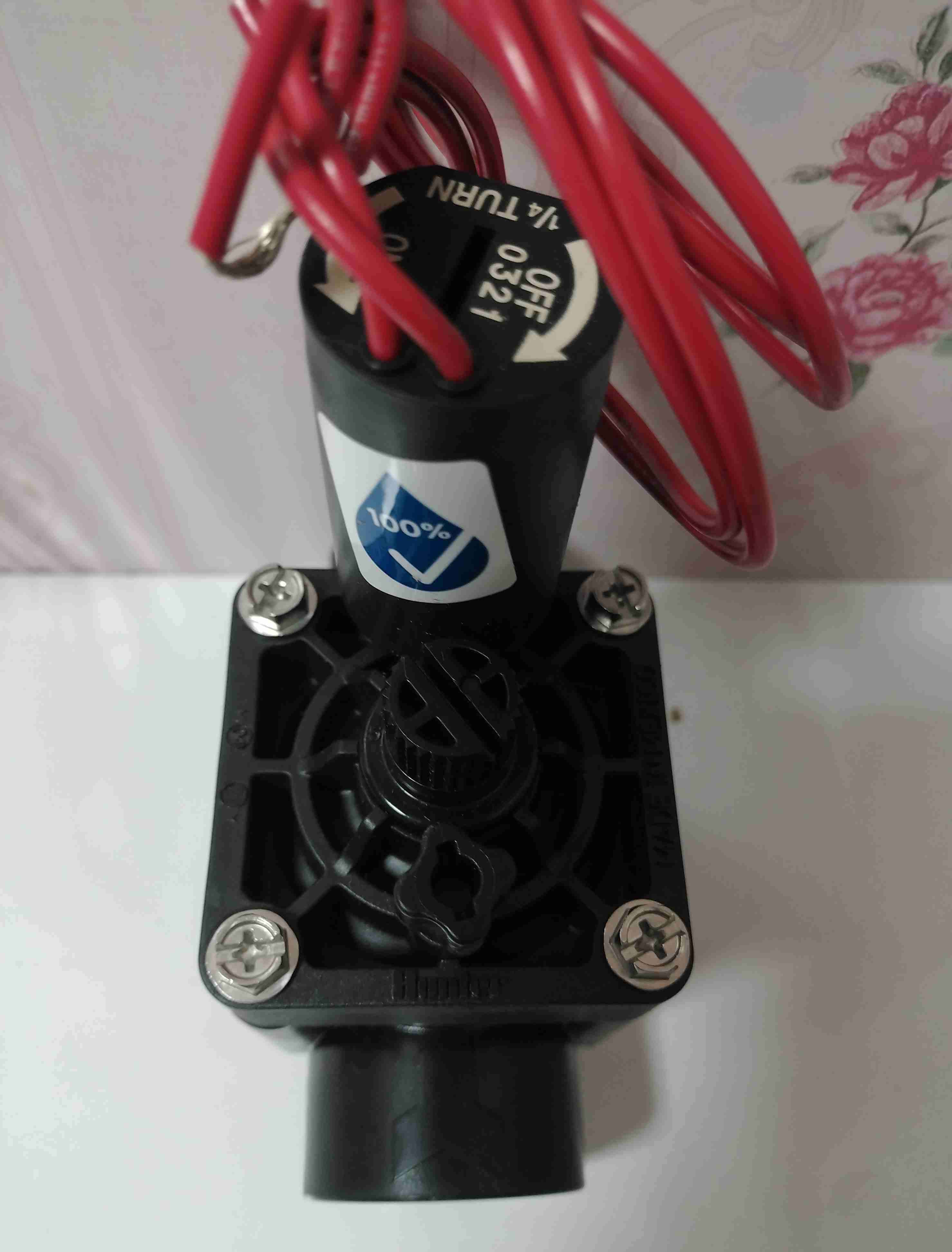 Válvula solenoide con regulador para riego - miniatura 1