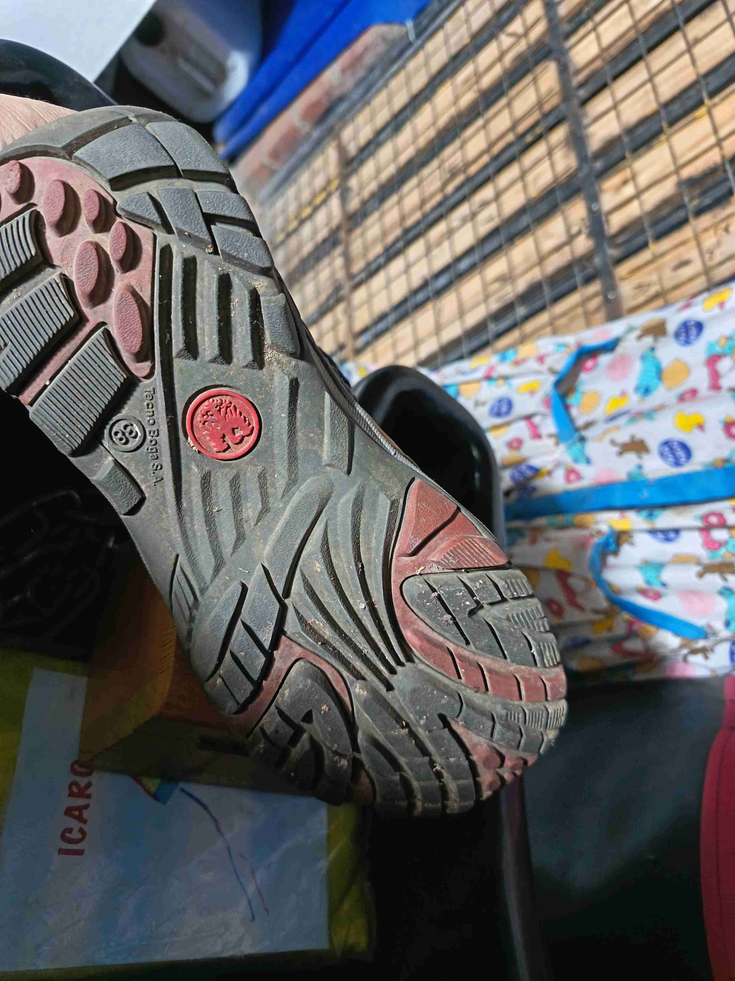 Botas de trekking marrones - miniatura 3