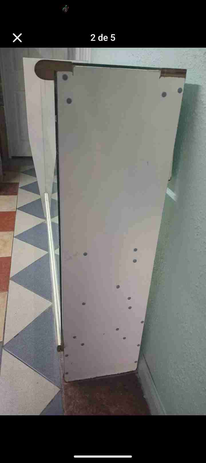 Vitrina de vidrio y madera - miniatura 5