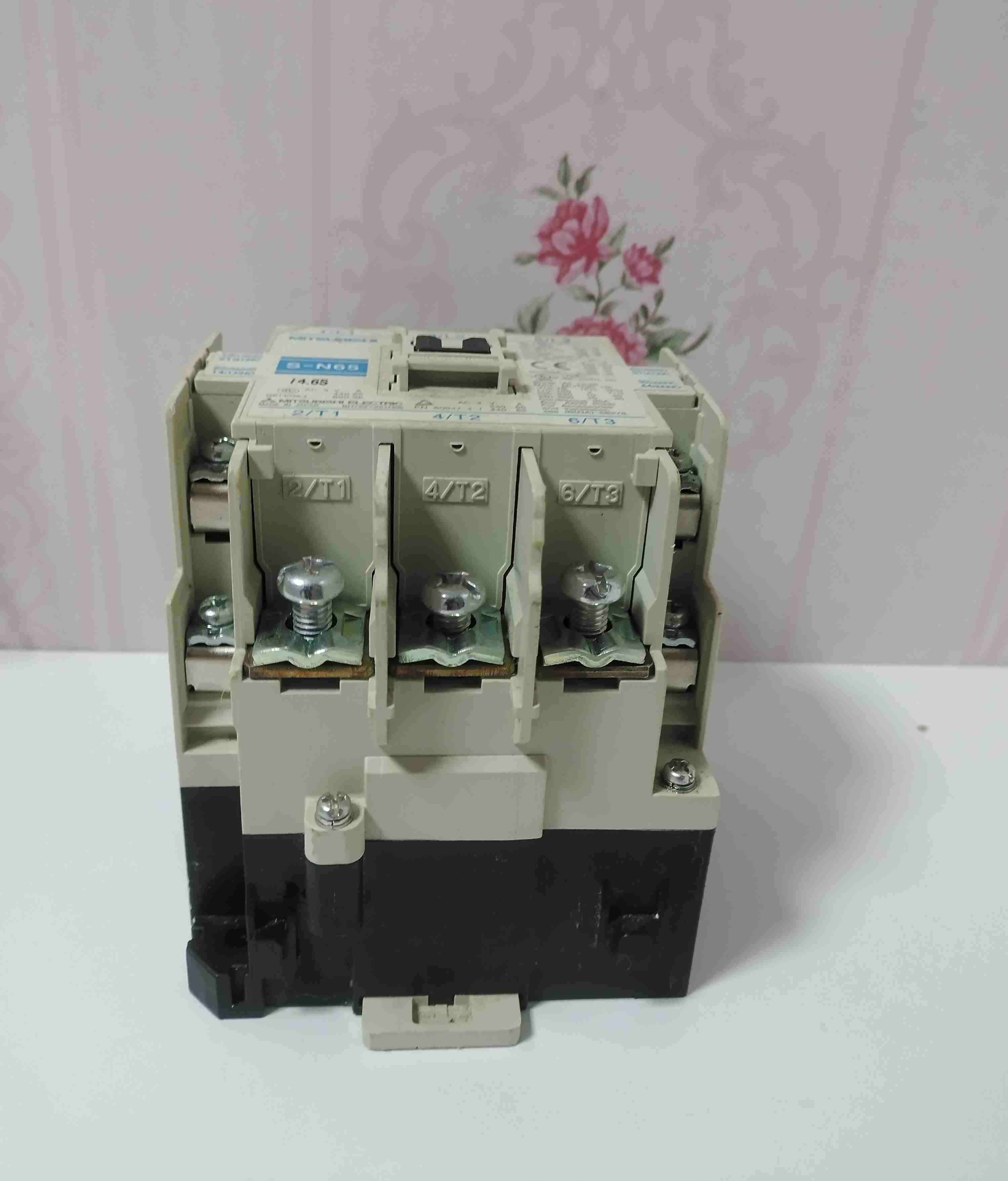 Contactor Mitsubishi 65 amperes - 3