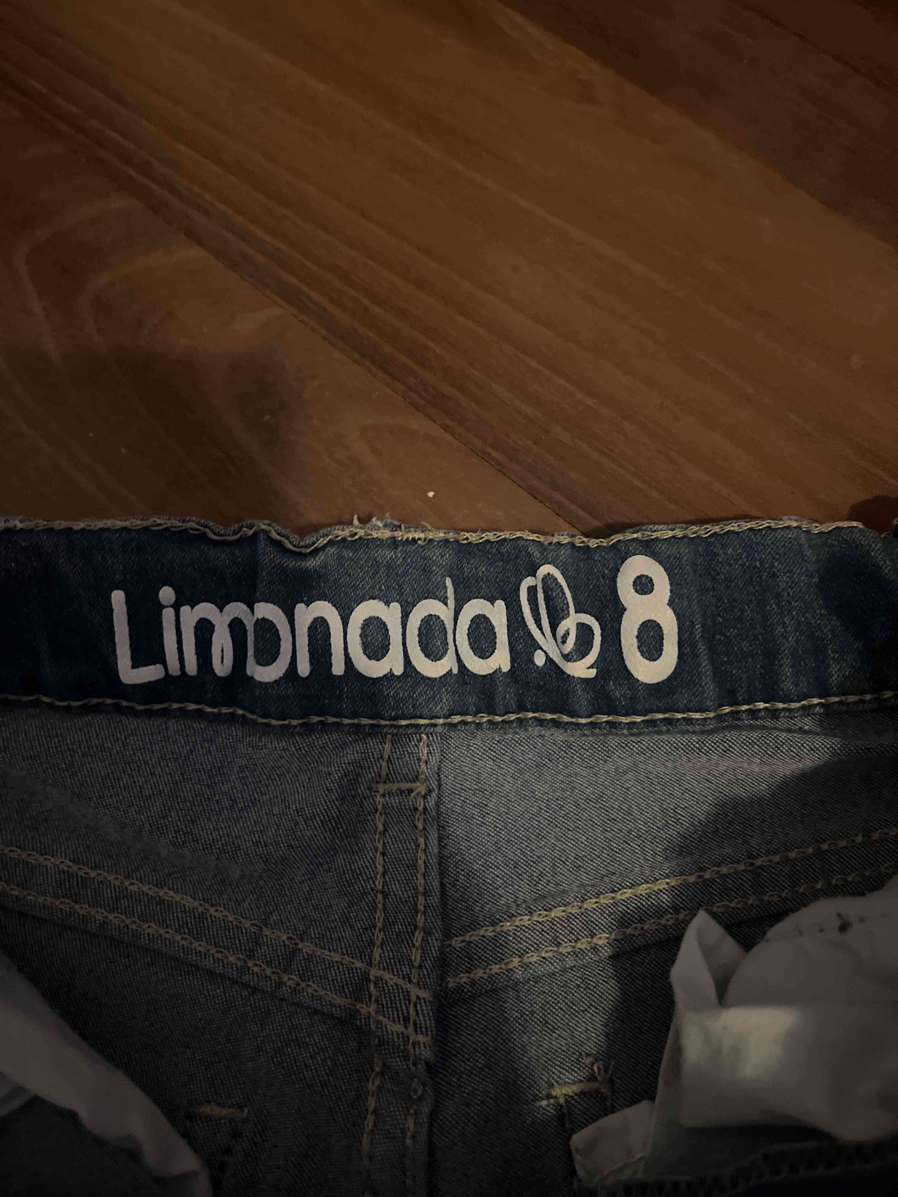 Jeans azules con adorno - miniatura 2