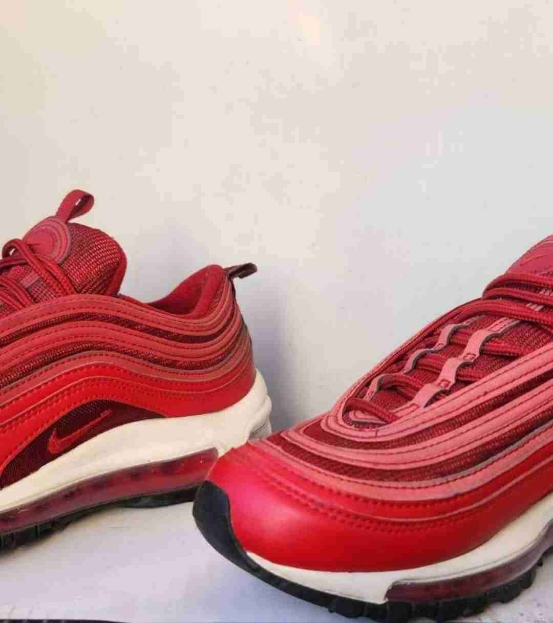 Zapatillas deportivas rojas - miniatura 4