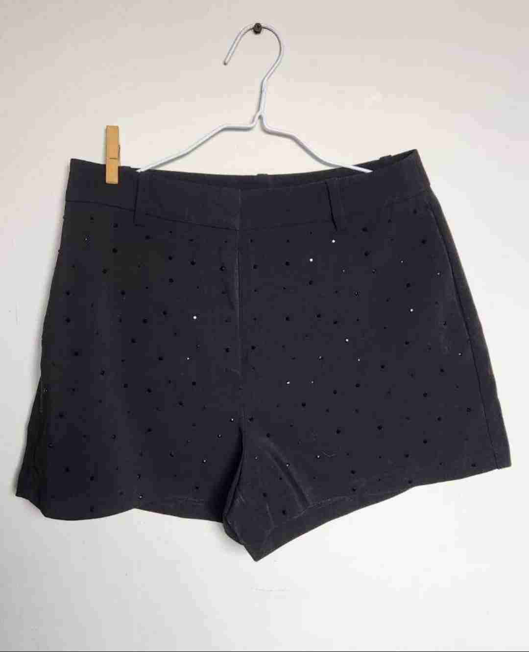 Shorts negros con detalles brillantes - miniatura 1