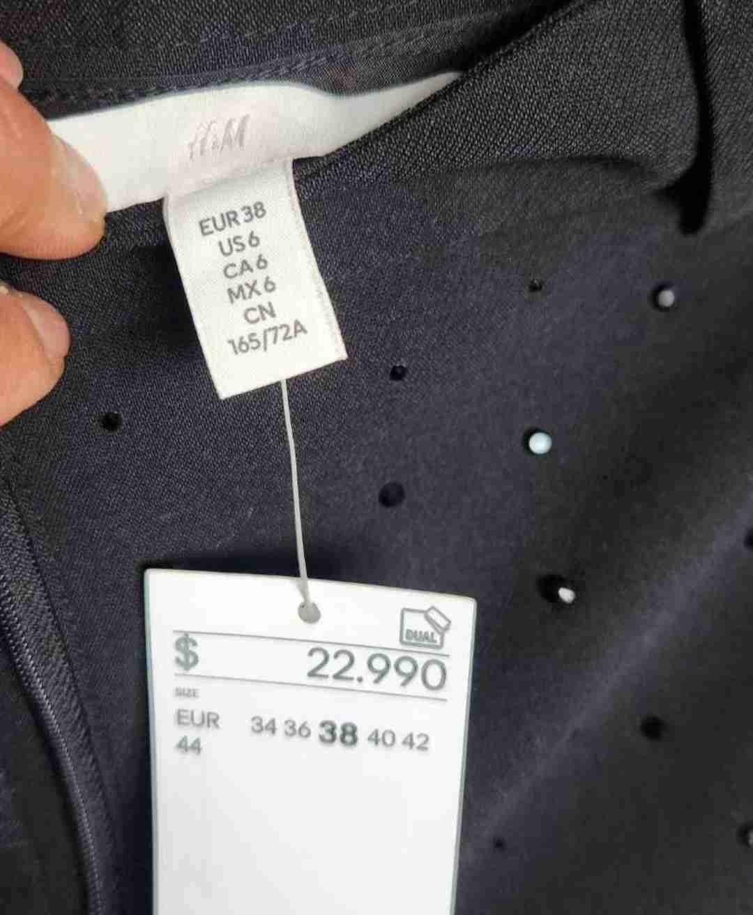 Shorts negros con detalles brillantes - miniatura 3