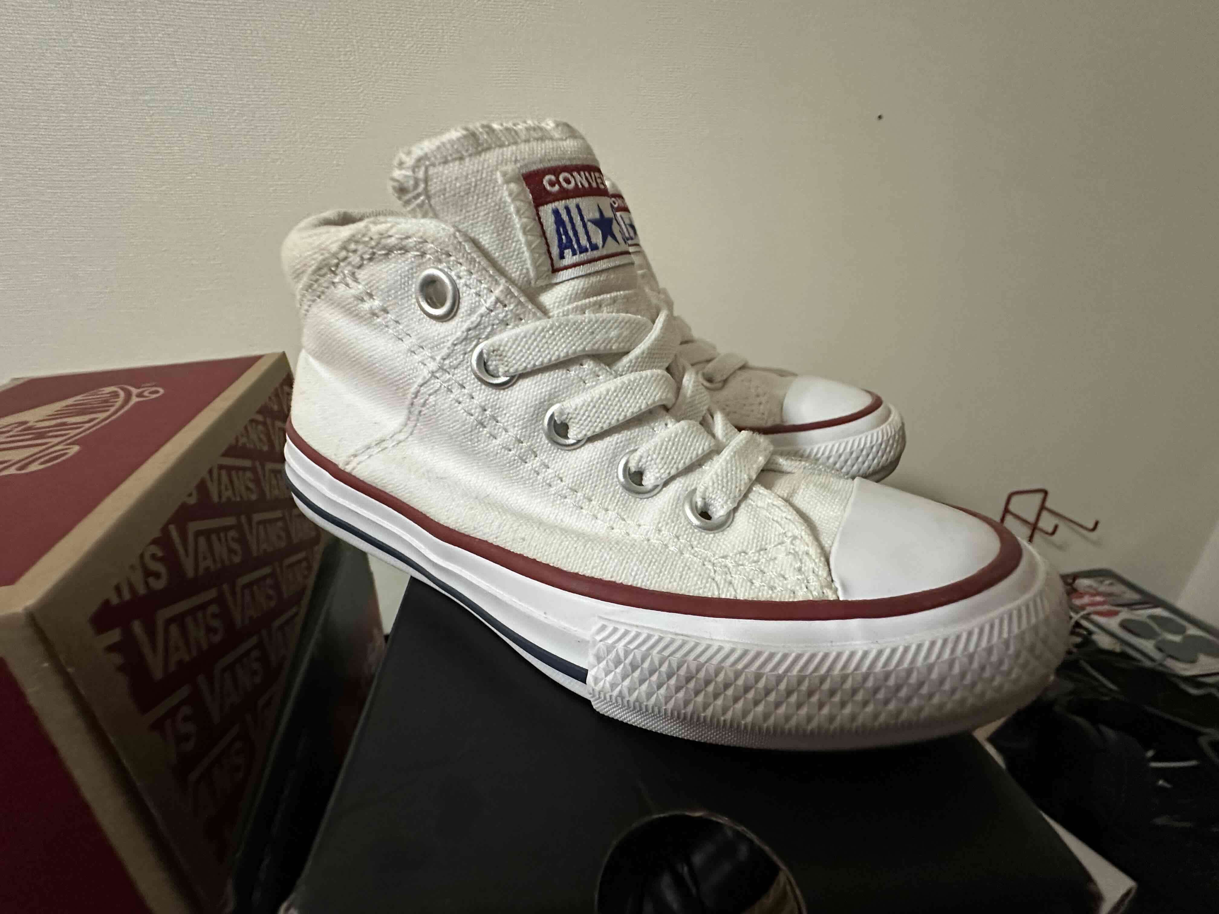 Zapatillas Converse blancas - 1