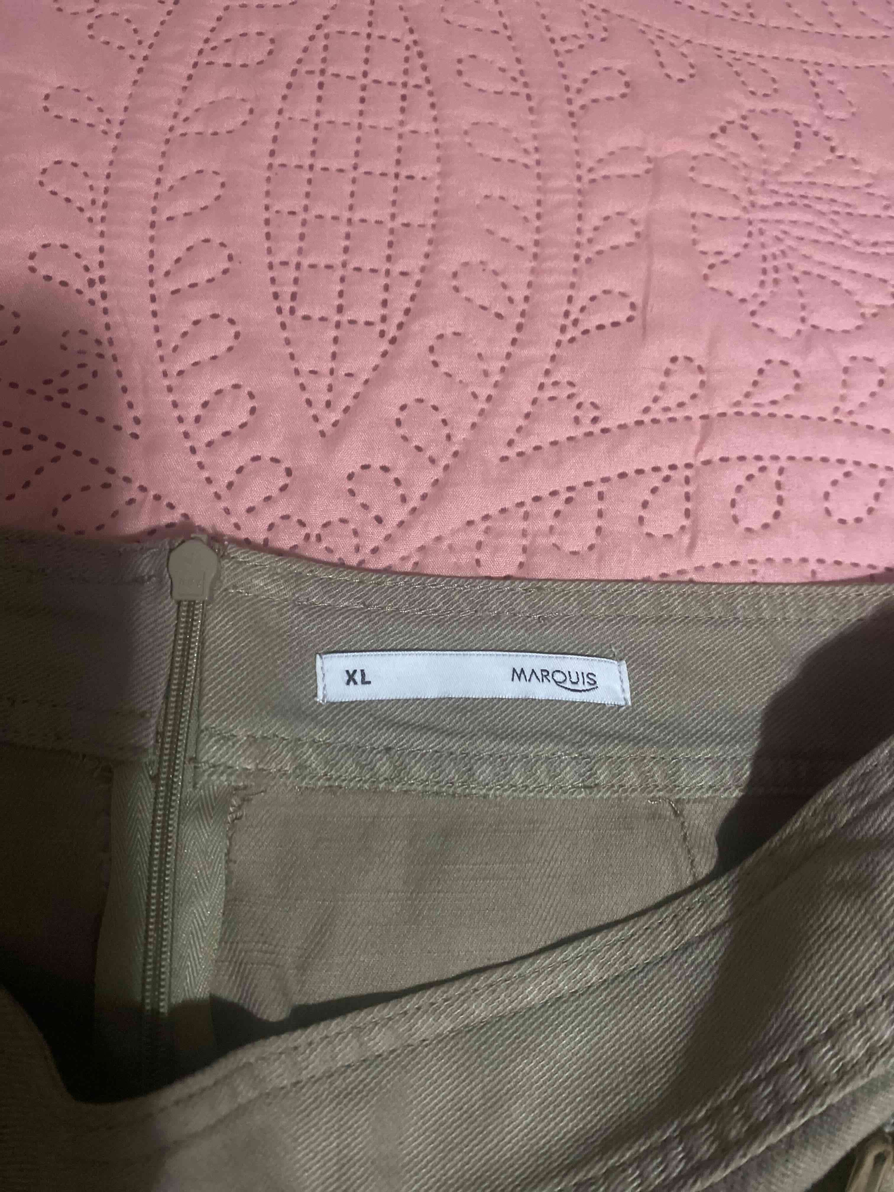 Falda verde  con hebilla - miniatura 2