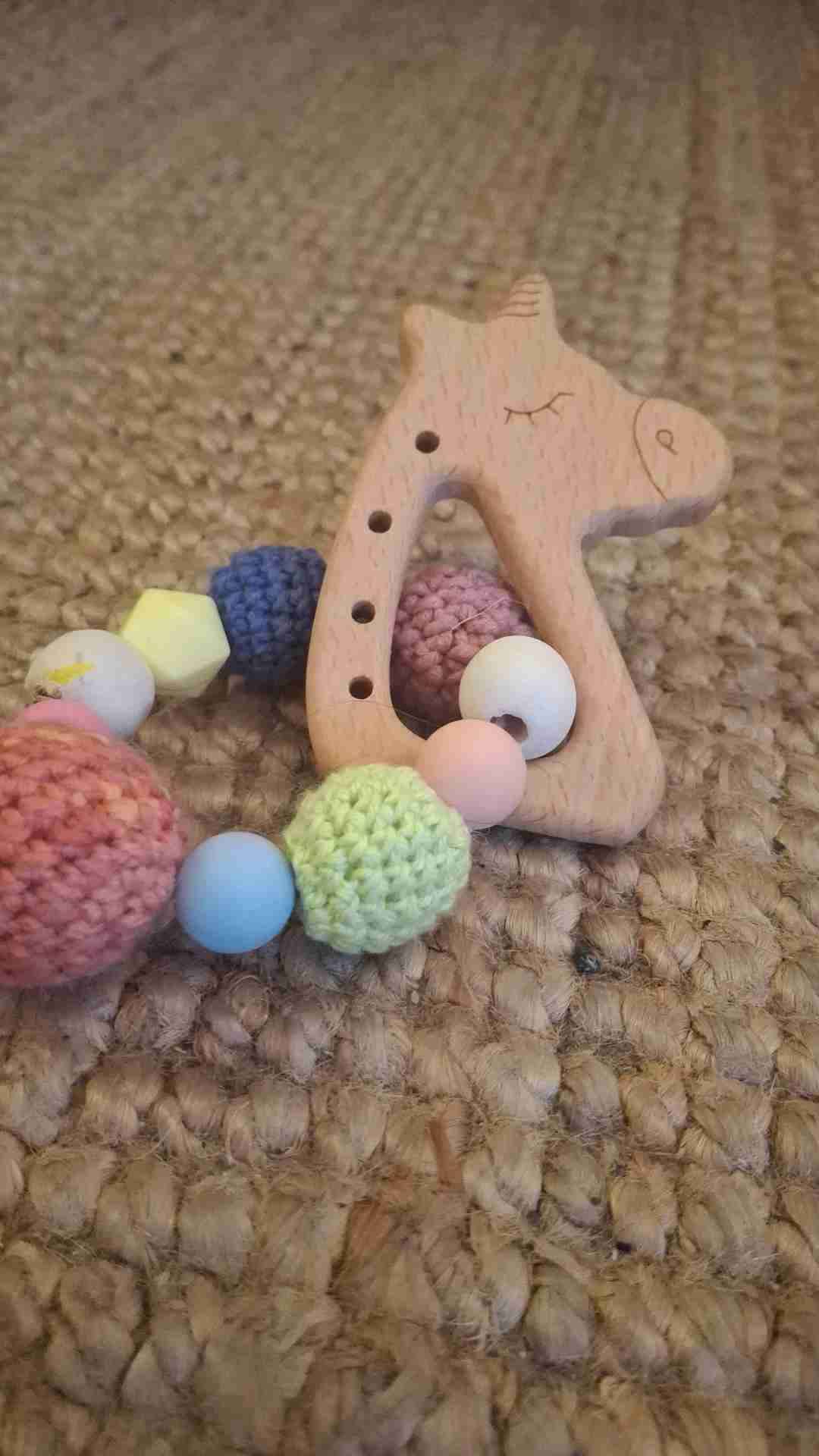 Mordedor de madera para bebé - 4