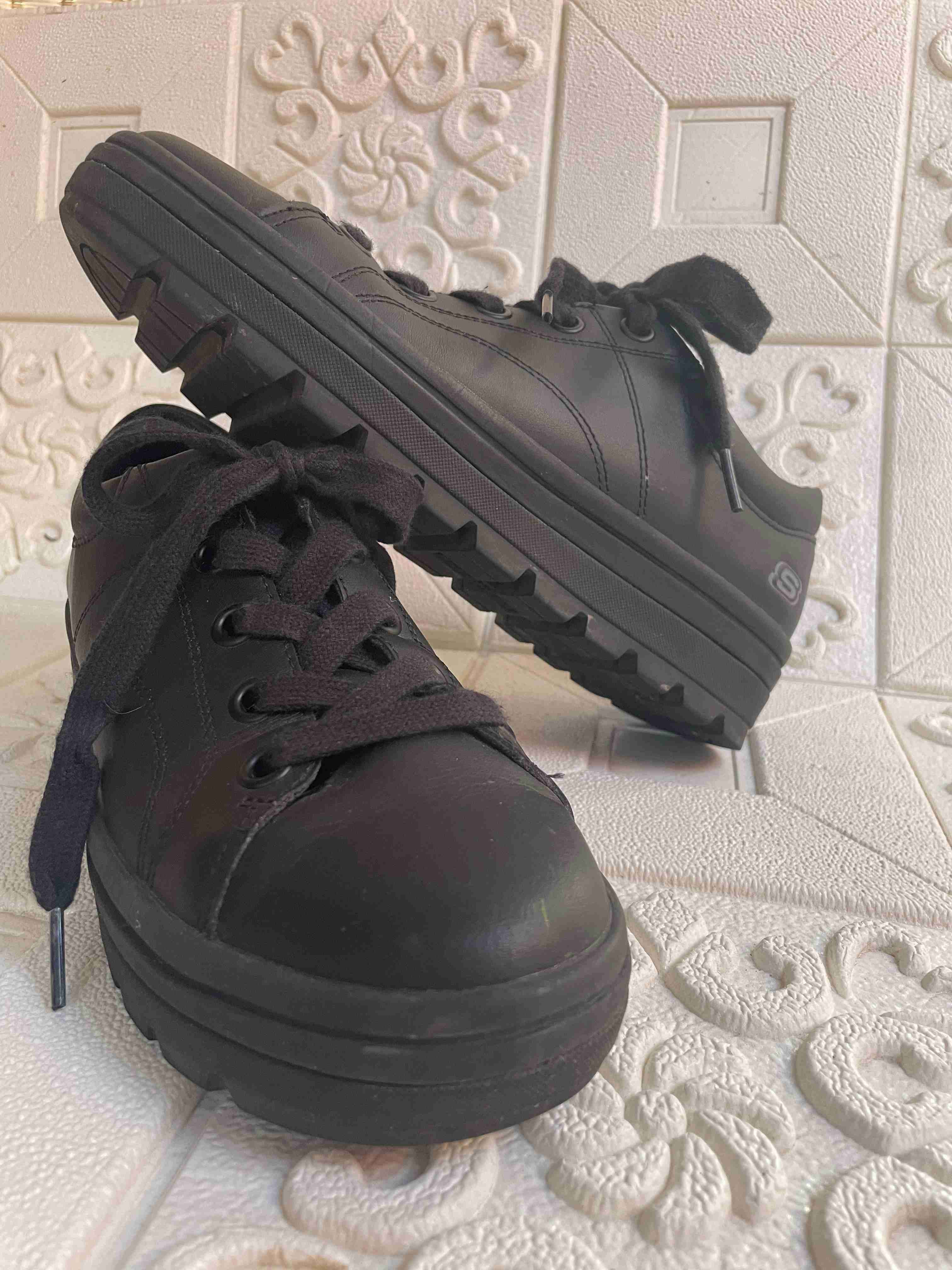 Zapatillas negras deportivas - miniatura 2