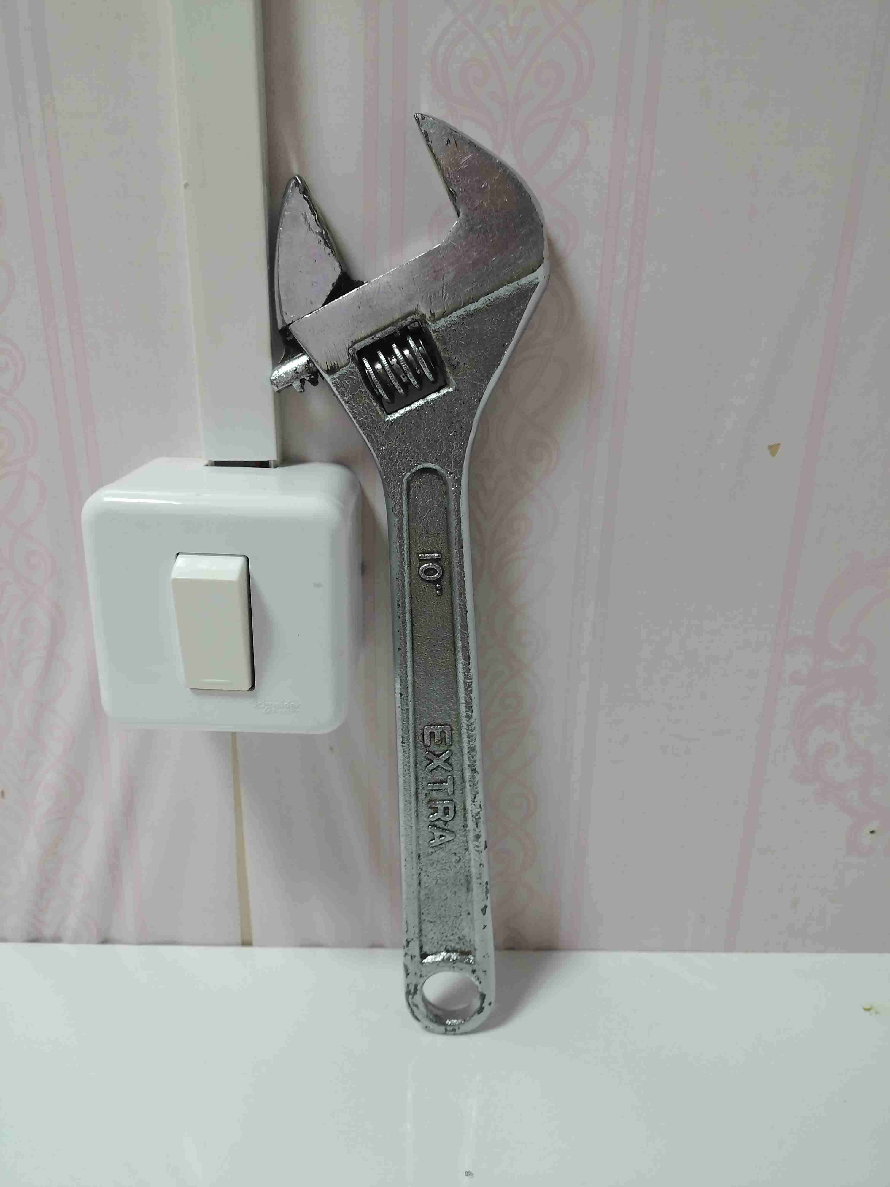 Llave ajustable de acero - miniatura 2