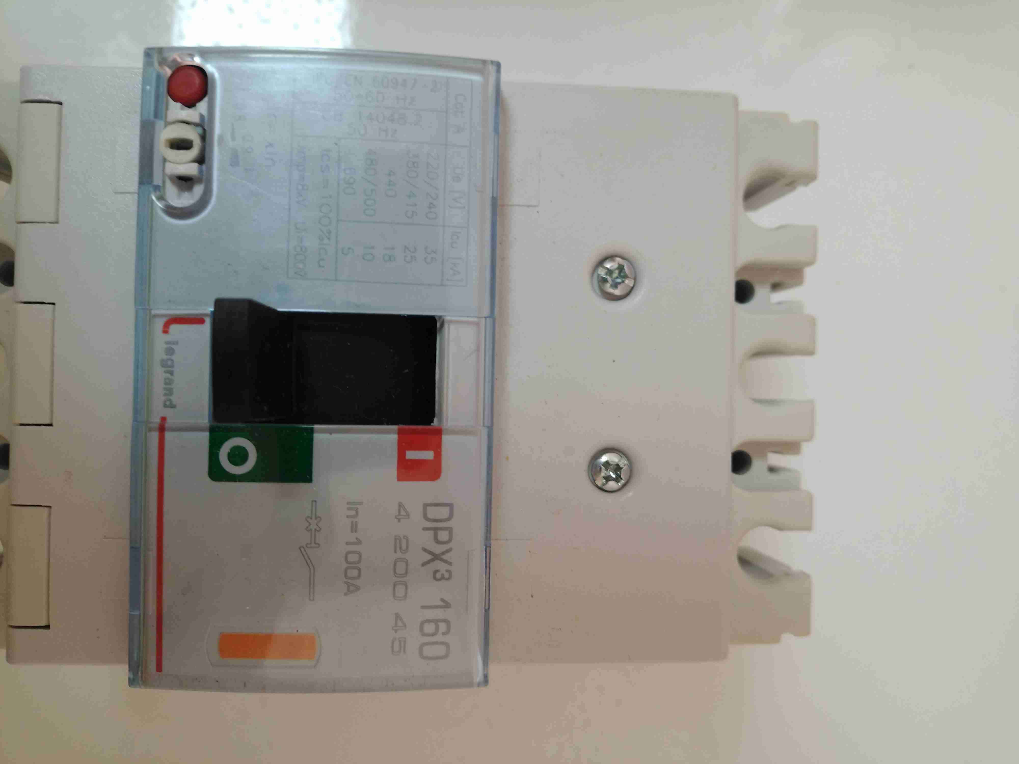 Interruptor automático Legrand DPX3 160 - 4